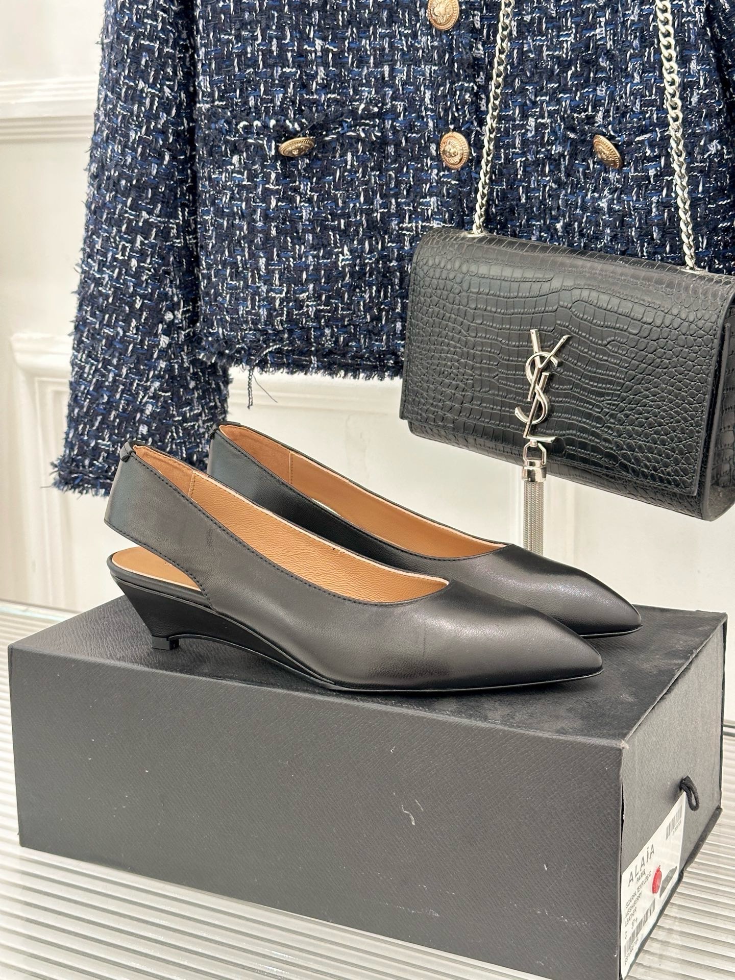 Туфли женские в стиле Jil Sander чёрного цвета