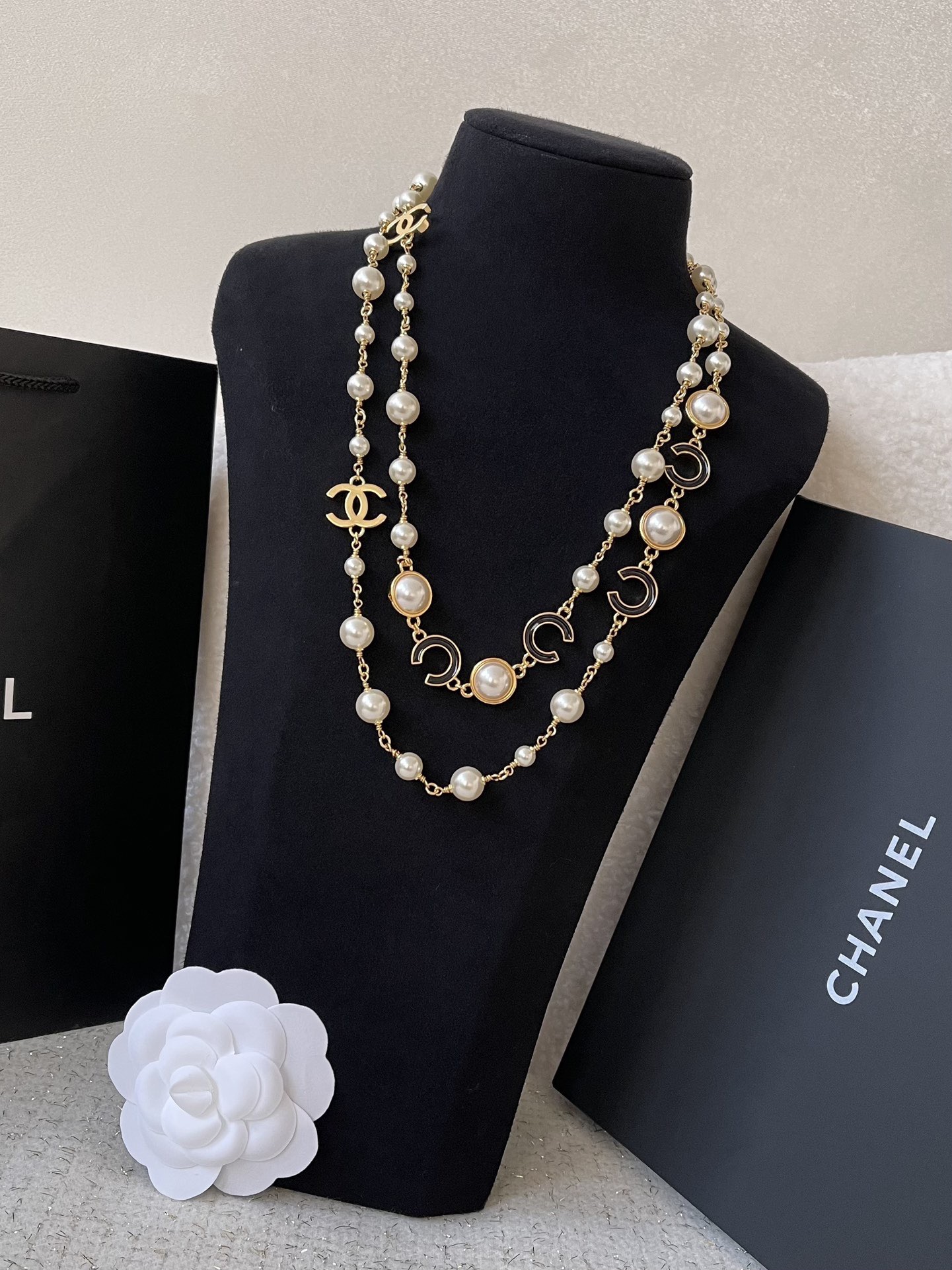Подвеска женская в стиле Chanel 24B