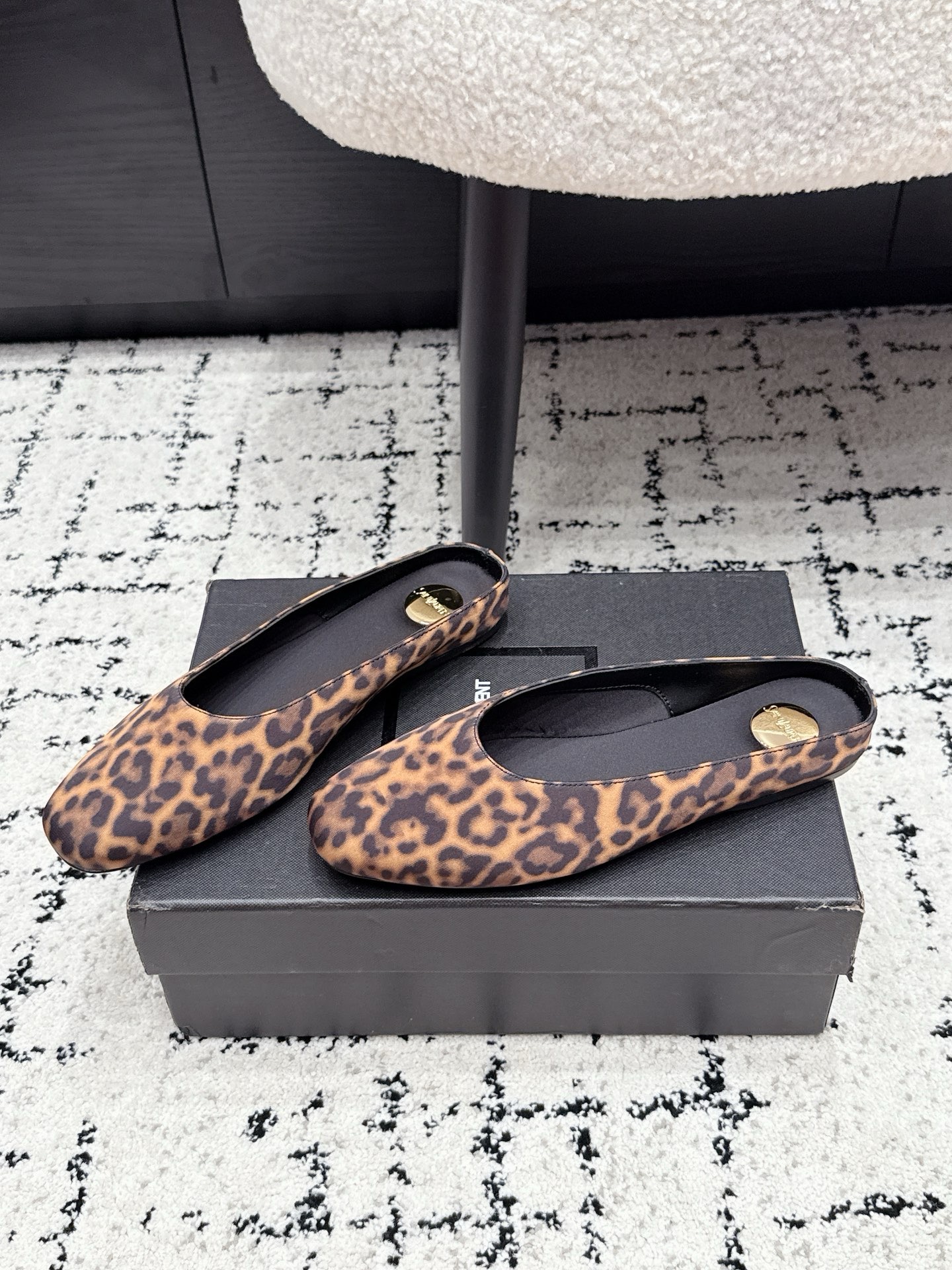 Мюли женские Saint Laurent леопардового цвета