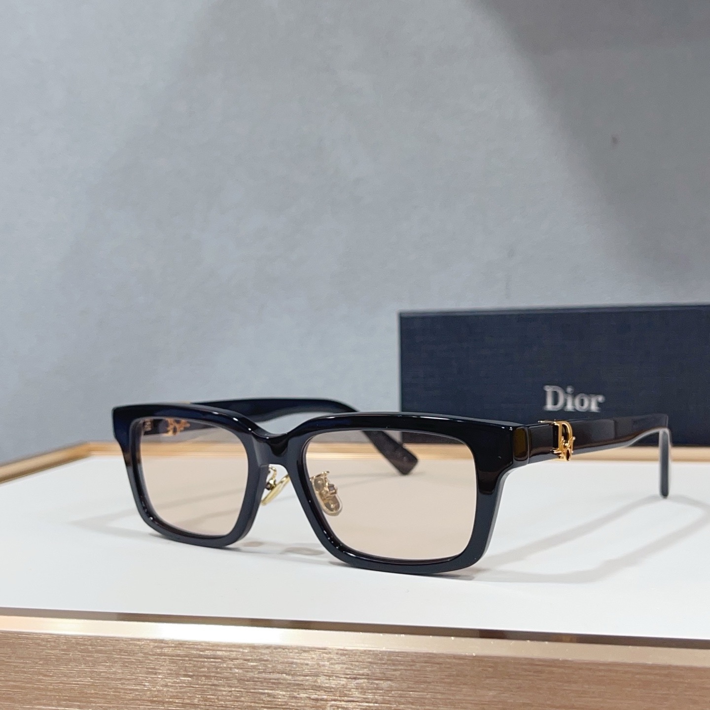 Очки солнцезащитные в стиле Dior Oblique S5F