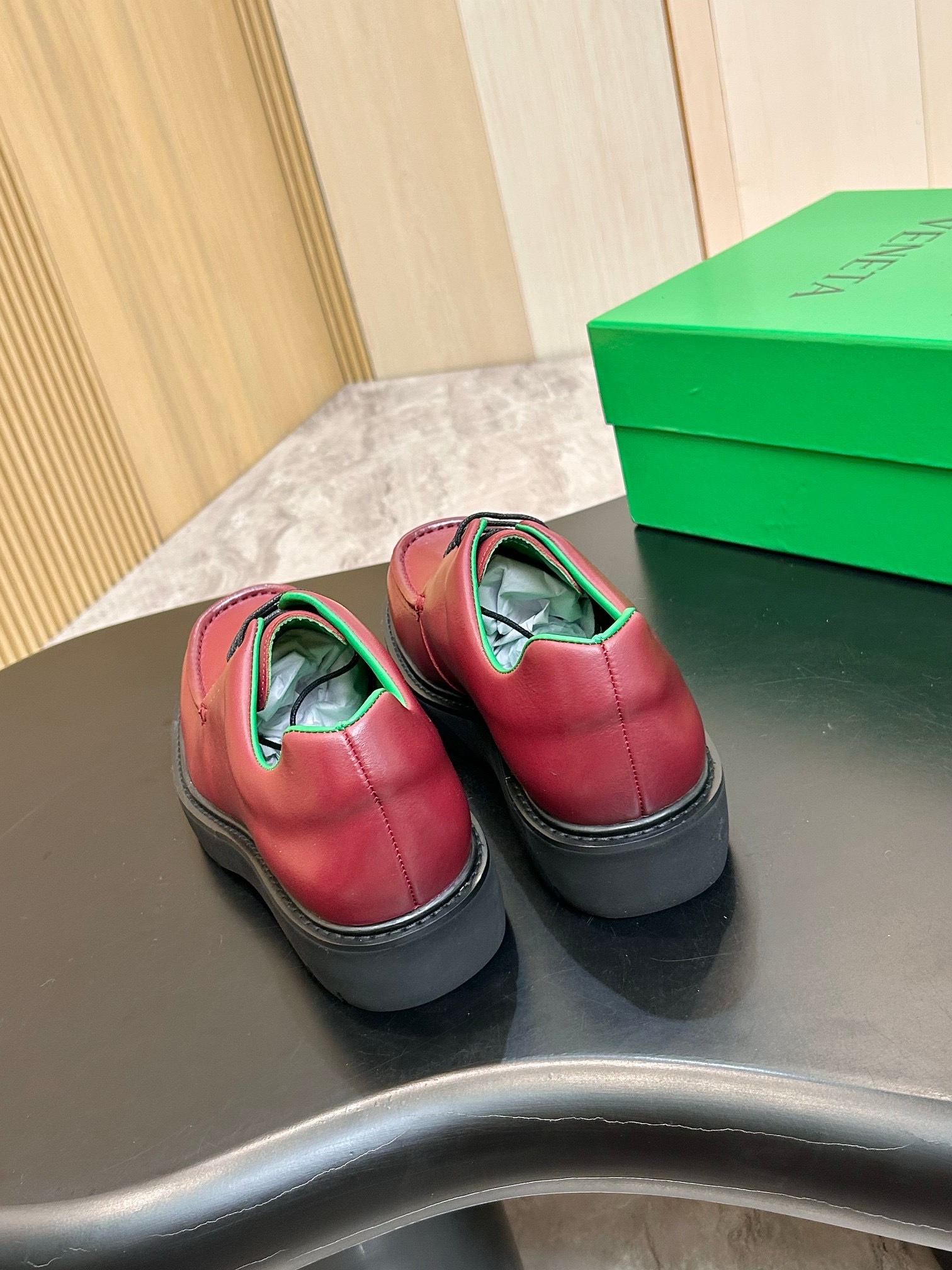 Дерби мужские Bottega Veneta Haddock бордового цвета