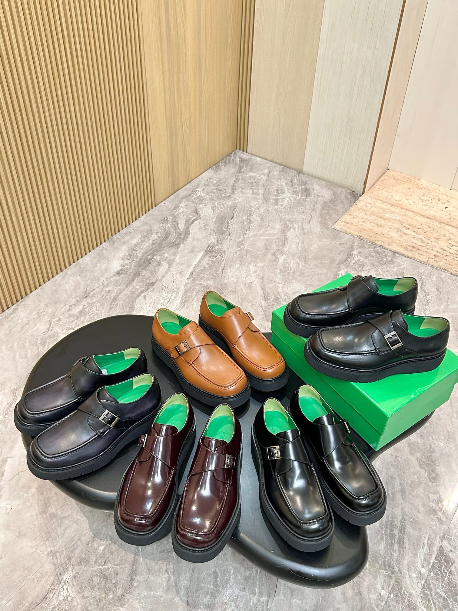 Туфли мужские Bottega Veneta бордового цвета