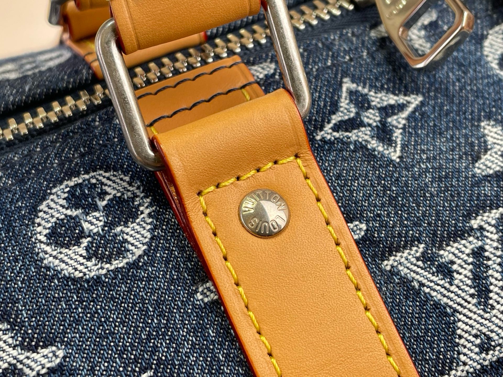  Сумка дорожная мужская Louis Vuitton Keepall Bandoulière 50 синего цвета