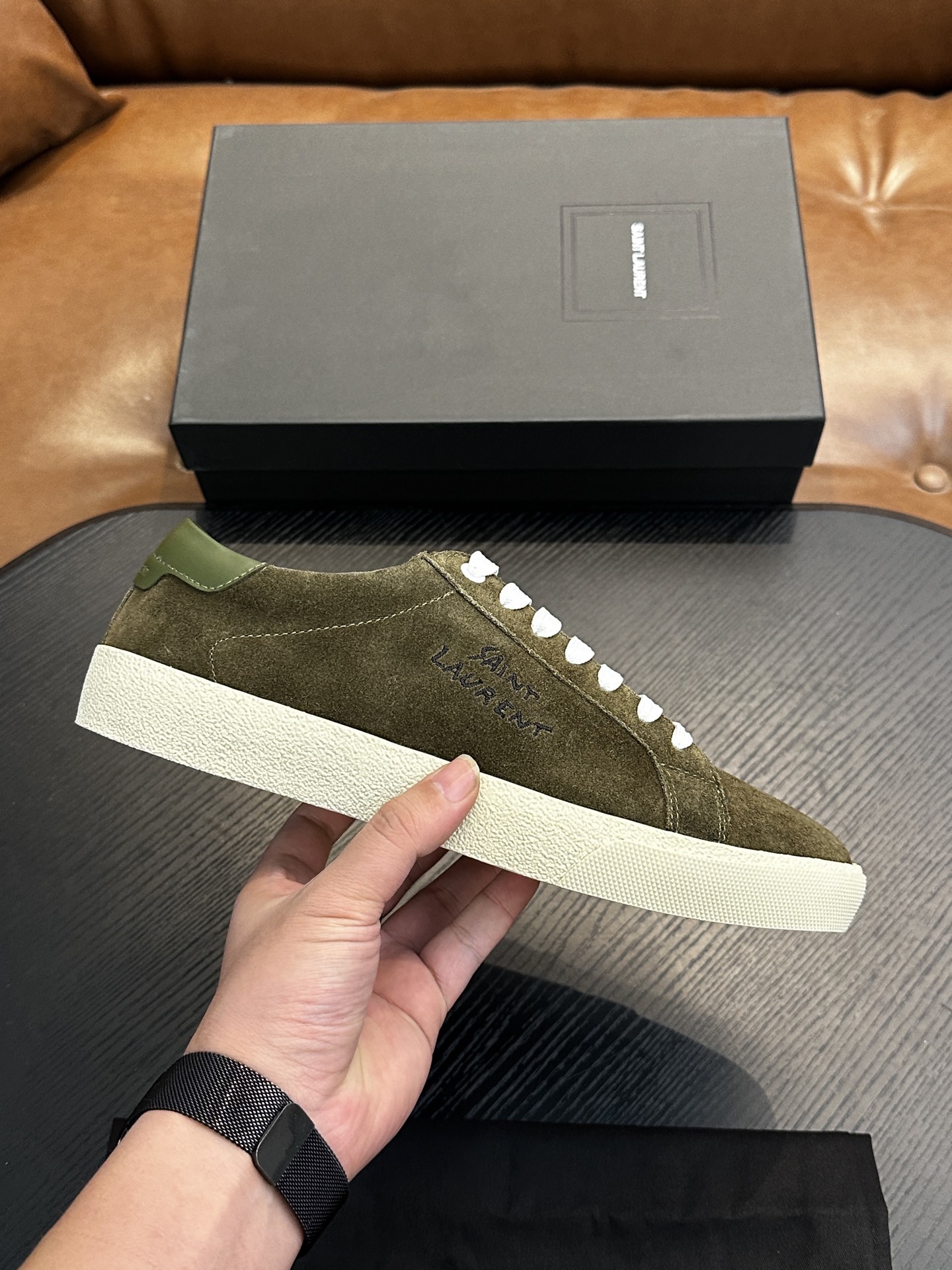 Кроссовки мужские в стиле Saint Laurent SL/61 из натуральной замши оливкового цвета