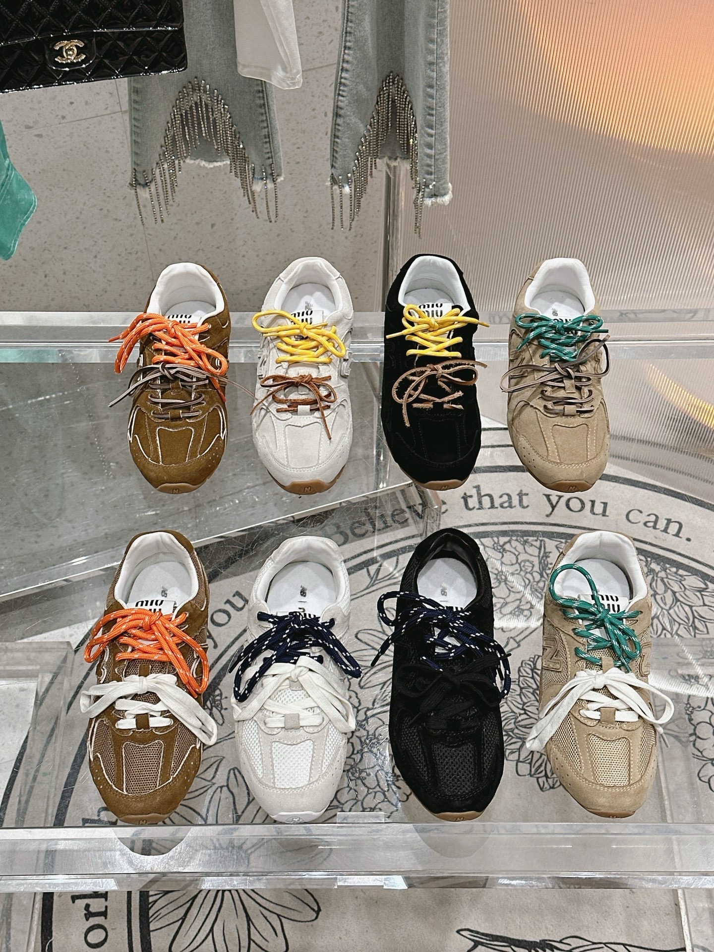 Кроссовки Miu Miu x New Balance коричневого цвета