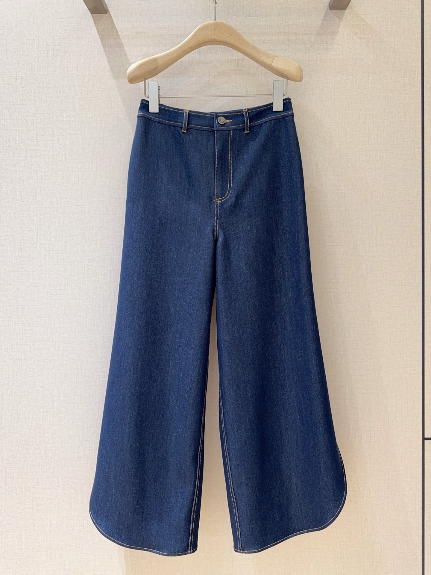 Брюки женские в стиле CinqàSept  из денима синего цвета широкого кроя