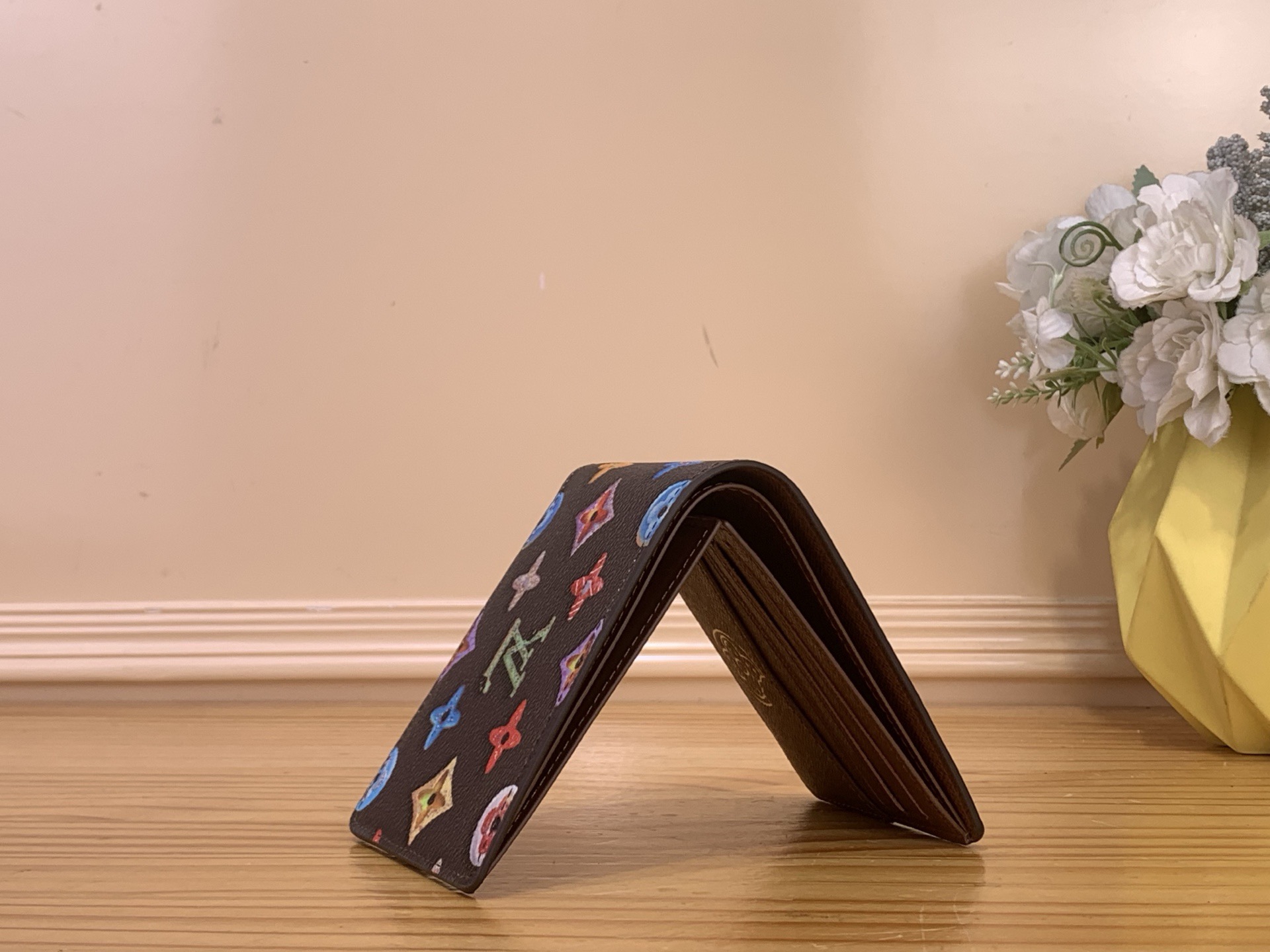 Кошелёк унисекс в стиле Louis Vuitton Slender Monogram Donuts компактный коричневого цвета