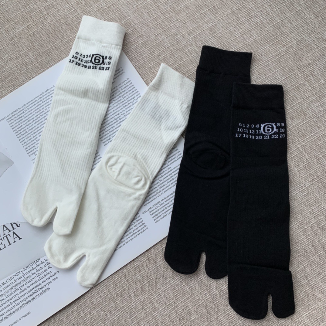 Носки женские в стиле Maison Margiela MM6 таби хлопковые (набор 6 пар)