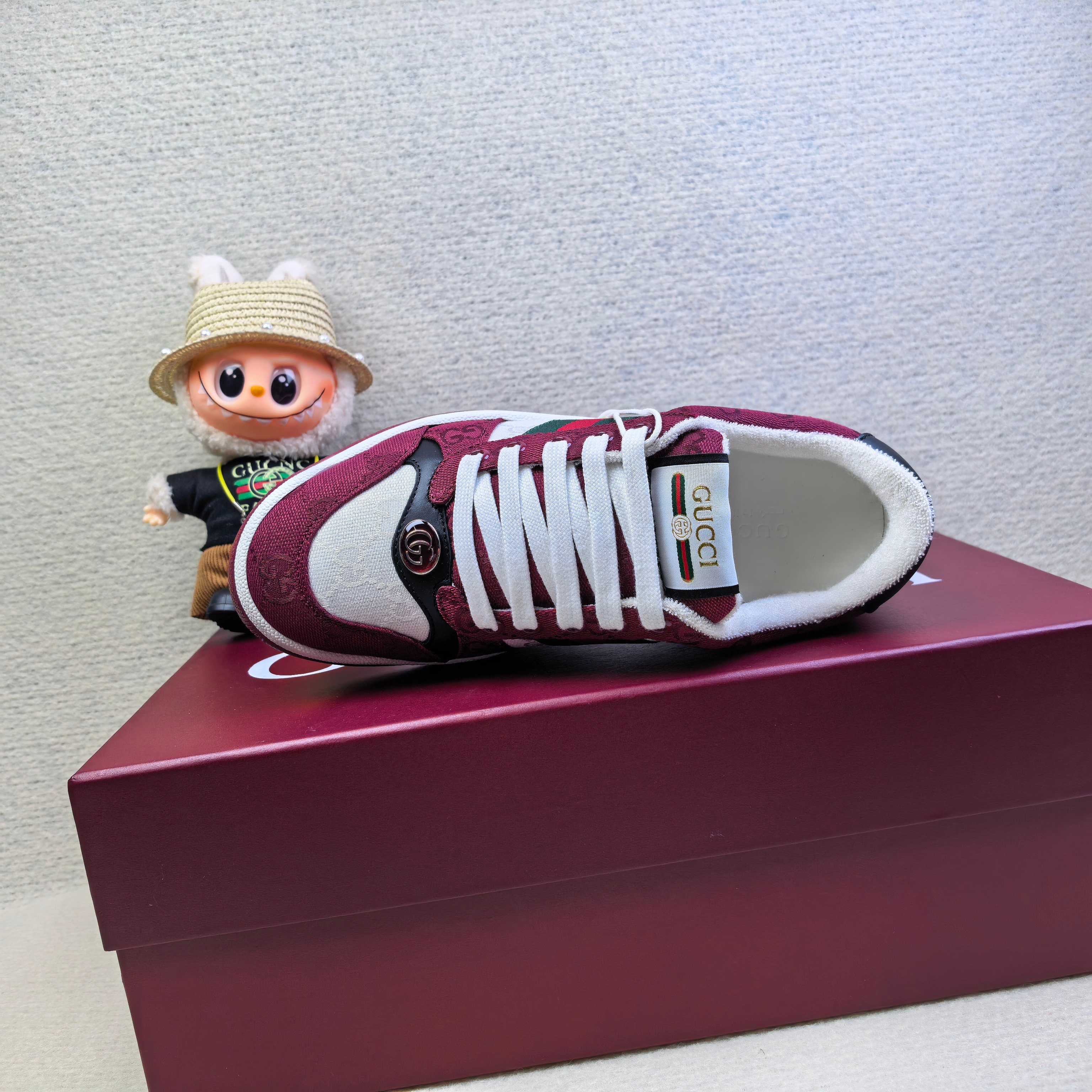 Кроссовки унисекс в стиле Gucci комбинированного цвета