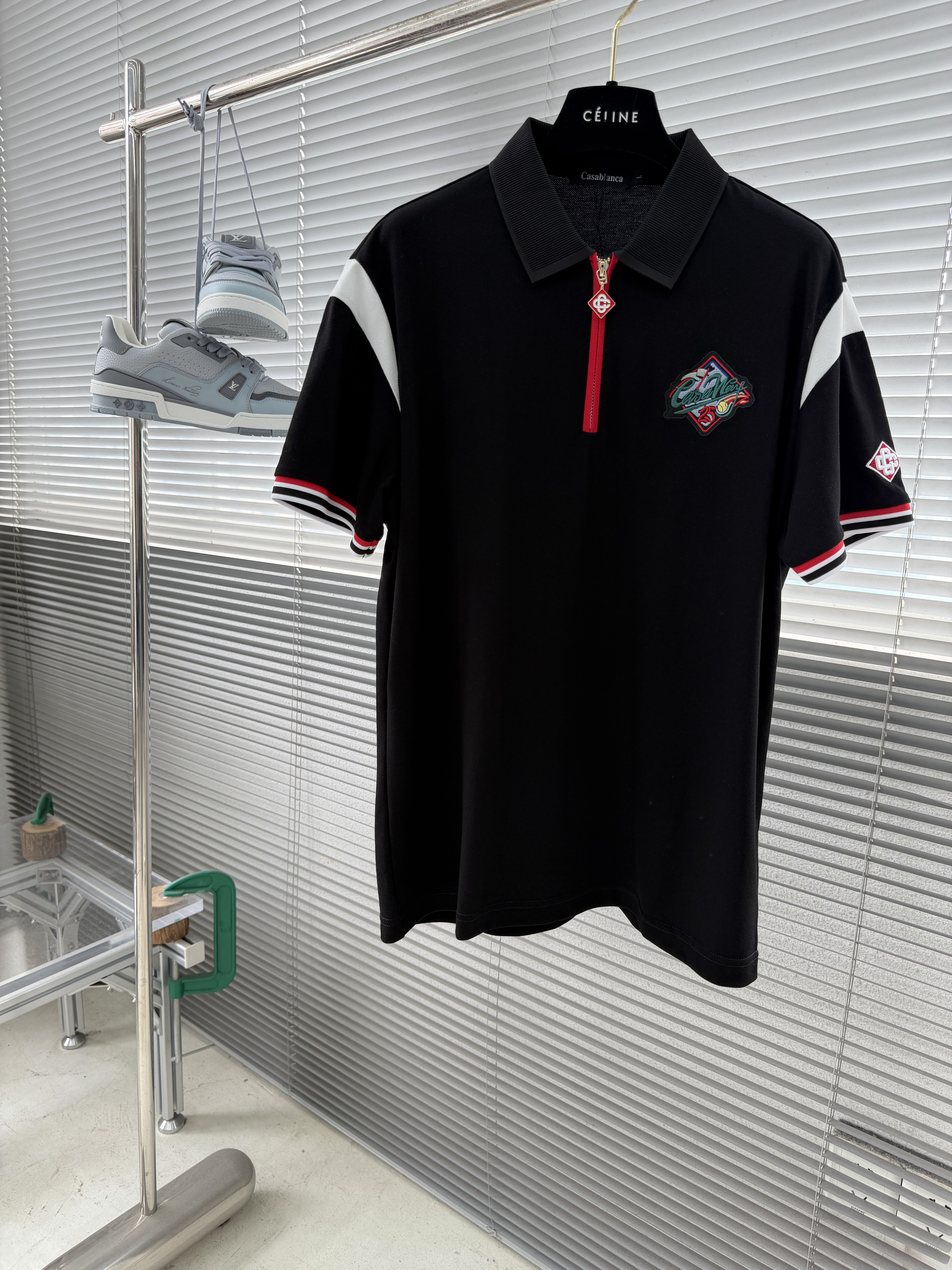 Поло мужское в стиле Casablanca из хлопка чёрного цвета с вышивкой и молнией