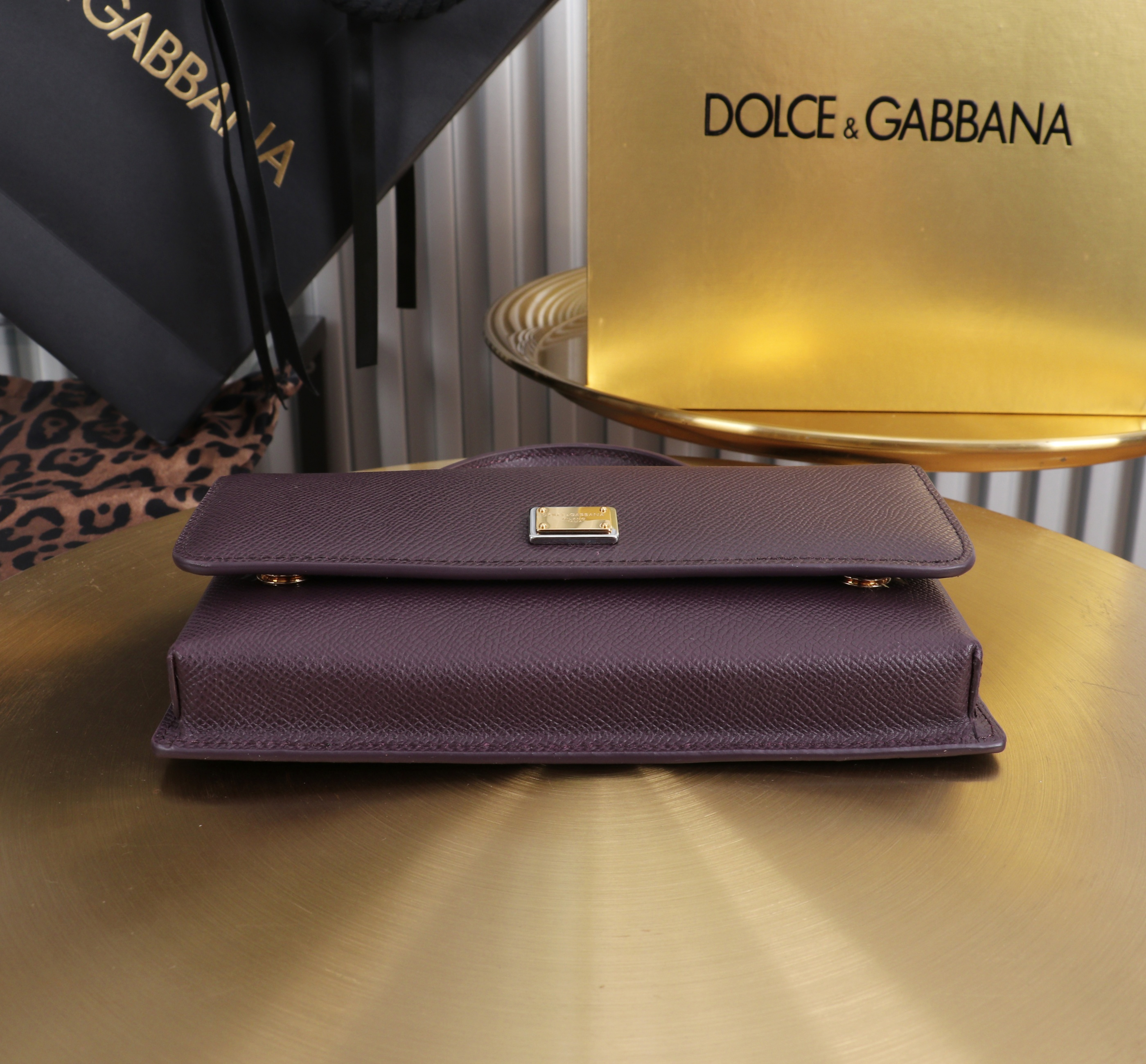 Сумка женская в стиле Dolce & Gabbana бордового цвета