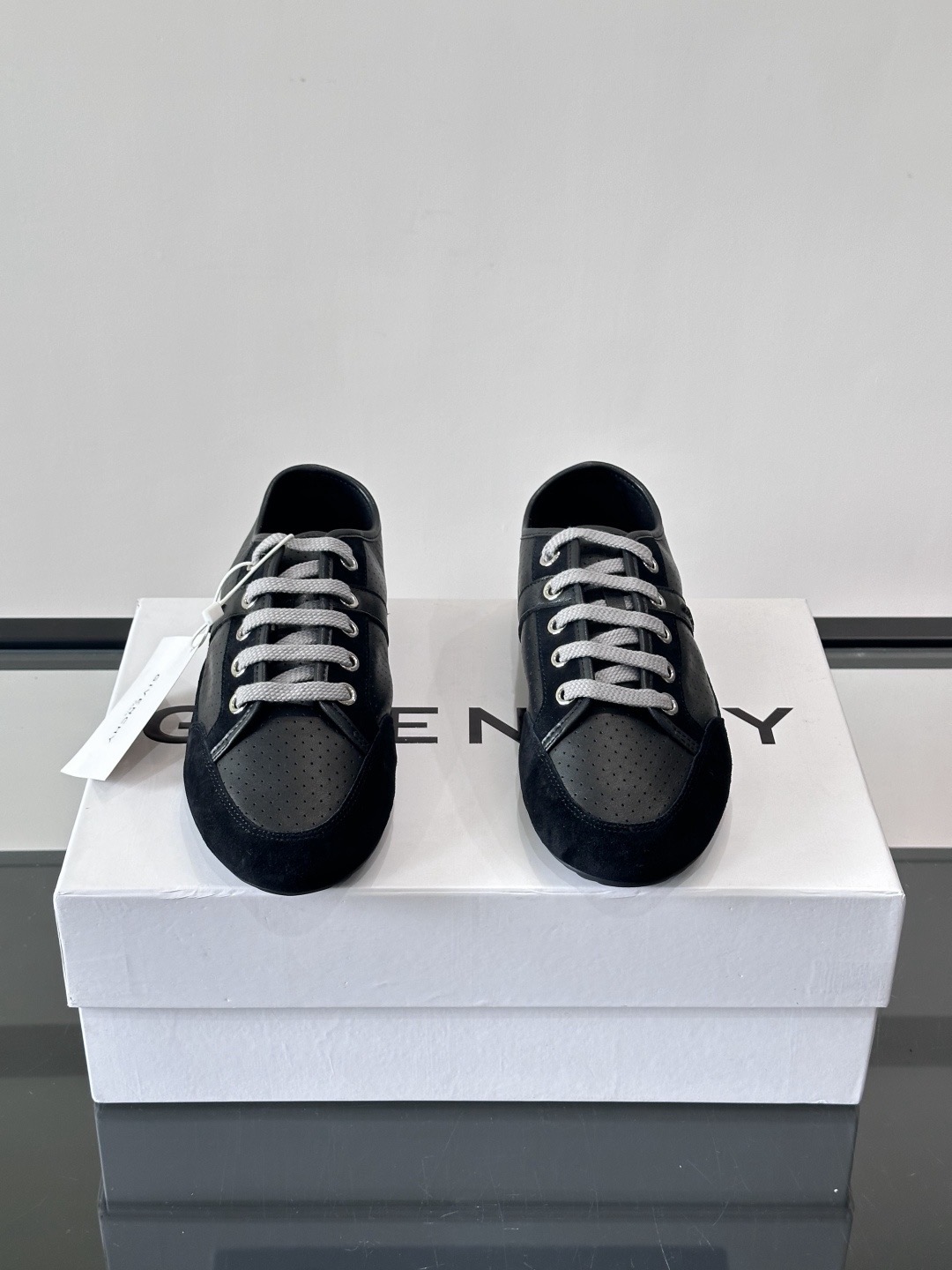 Кеды мужские Givenchy черного цвета