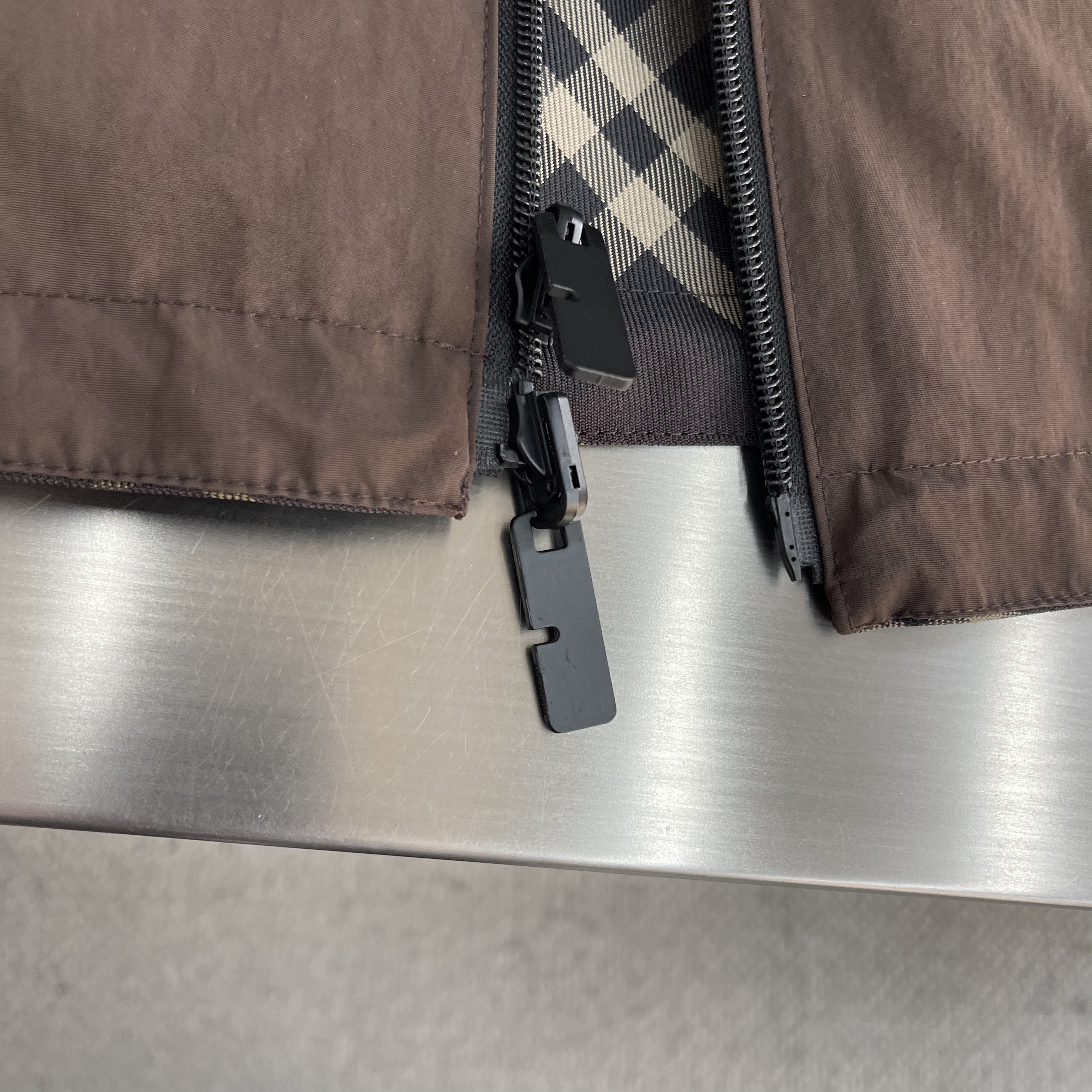 Куртка мужская в стиле Burberry двусторонняя с капюшоном