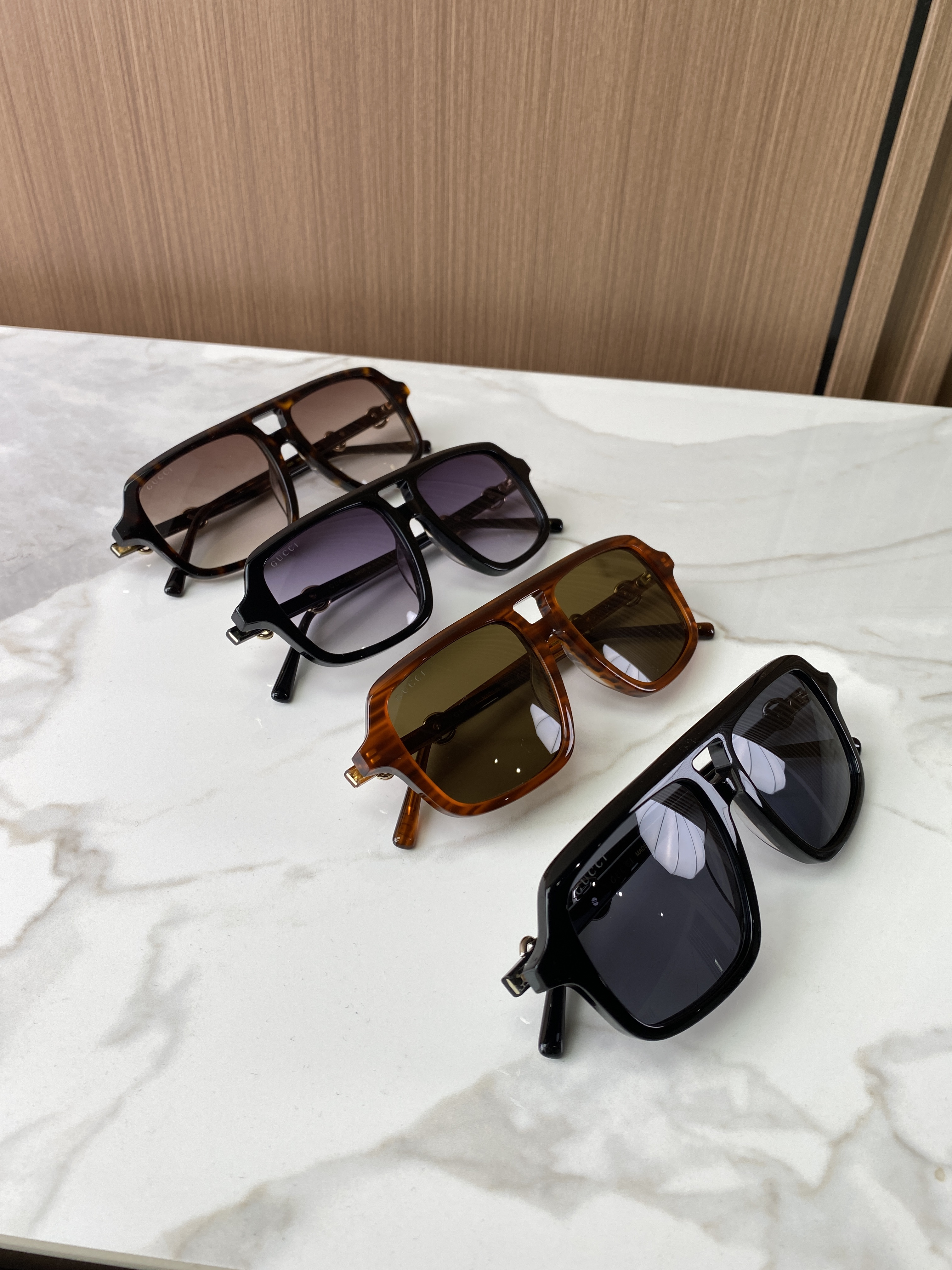 Очки солнцезащитные унисекс в стиле Gucci авиатор прямоугольной формы в комбинированной оправе