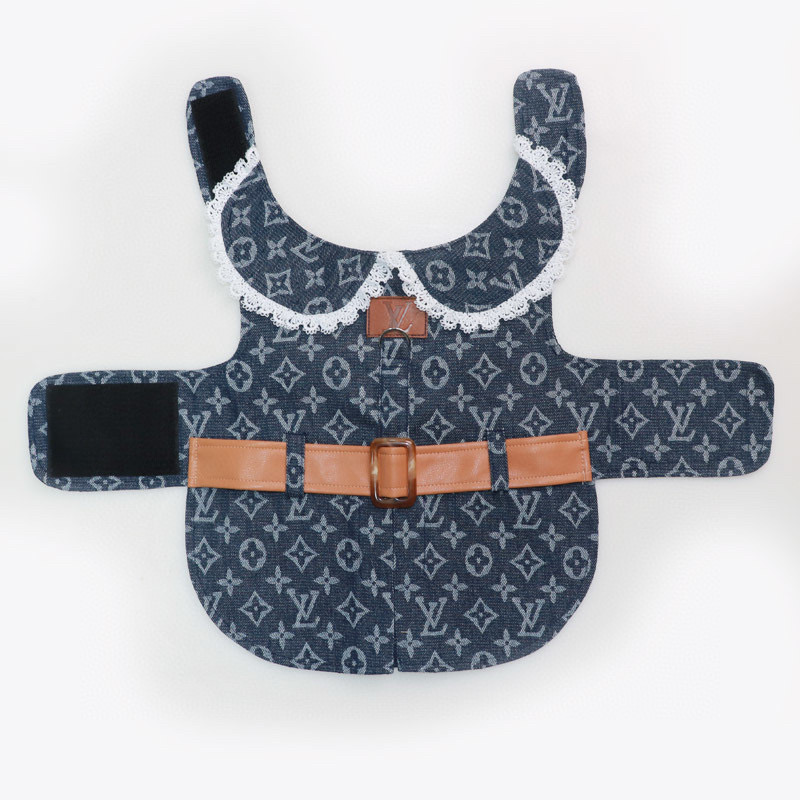 Жилет-платье для собак в стиле Louis Vuitton Denim Monogram с кружевным воротником