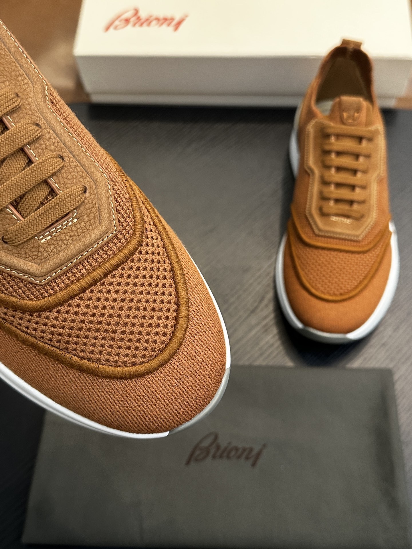 Кроссовки мужские в стиле Brioni коньячного цвета