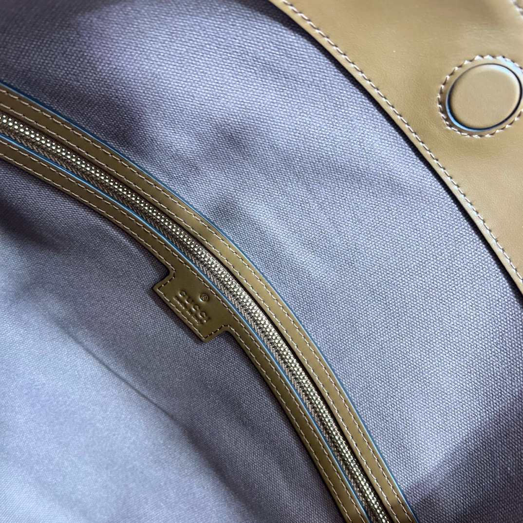 Сумка женская в стиле Gucci GG Emblem из натуральной замши и кожи песочного цвета