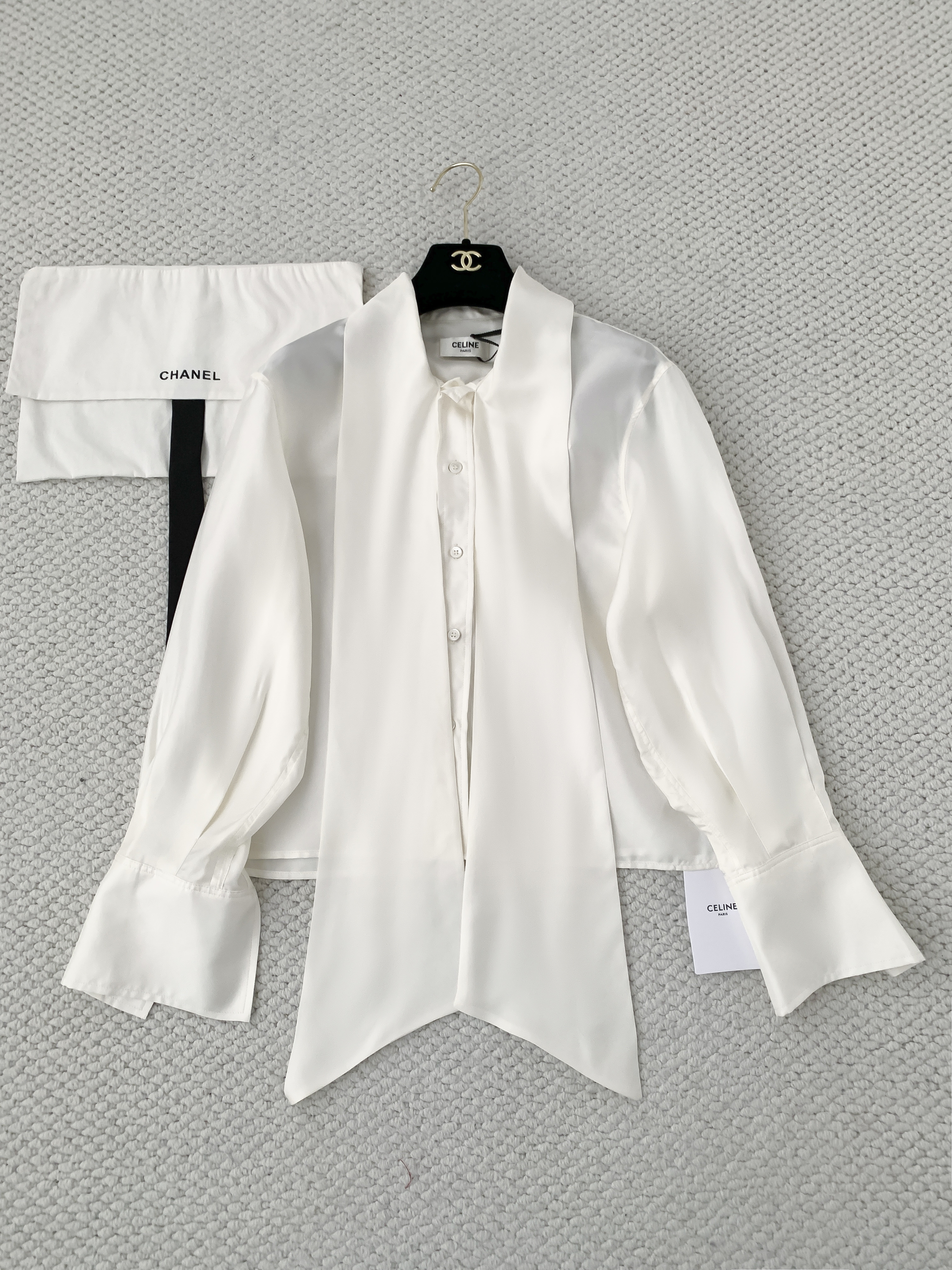 Рубашка женская в стиле Celine молочного цвета с длинным рукавом