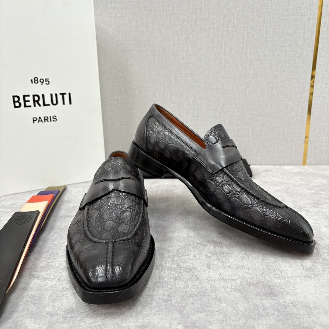 Лоферы мужские в стиле Berluti пенни из натуральной кожи серого цвета