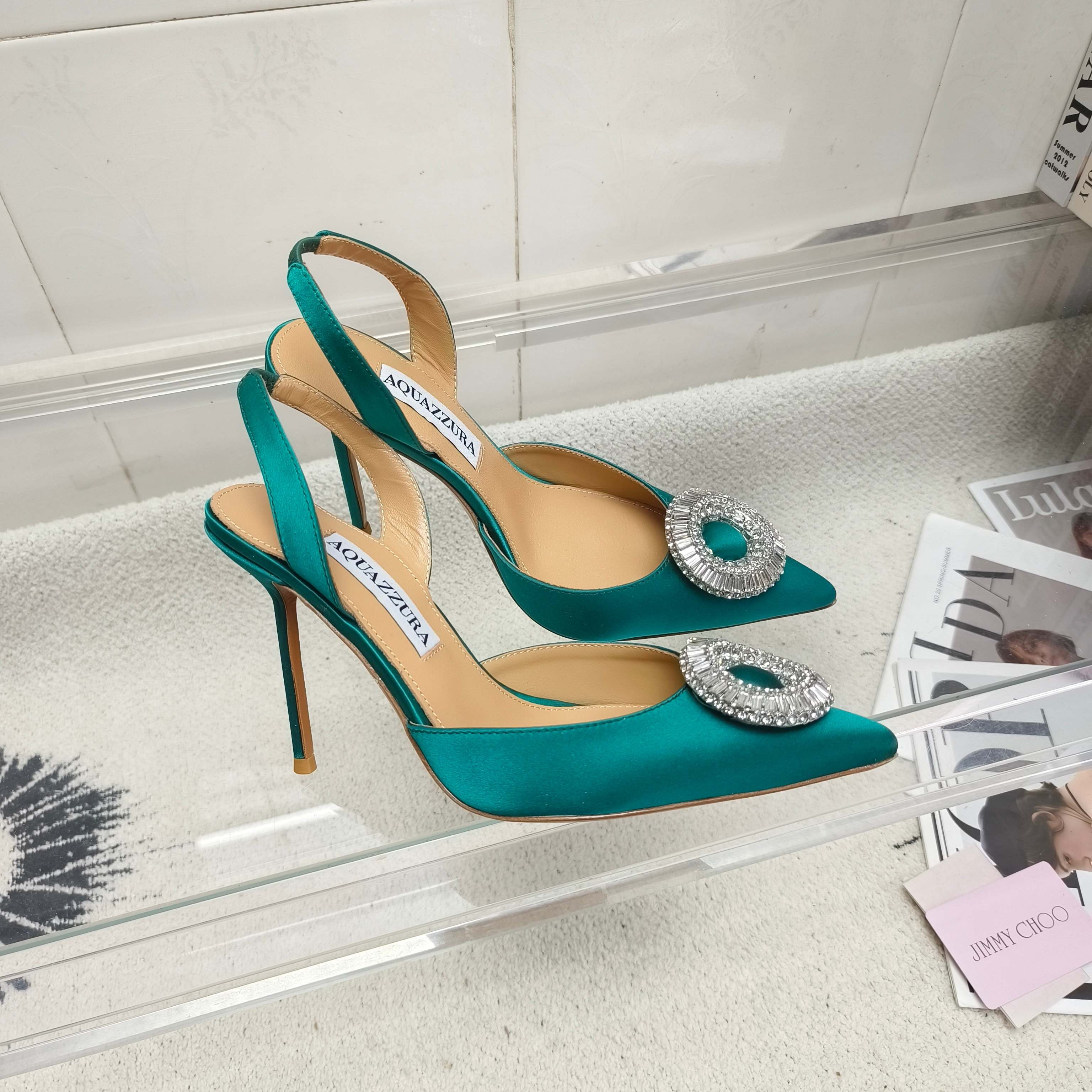 Босоножки женские Aquazzura зеленого цвета