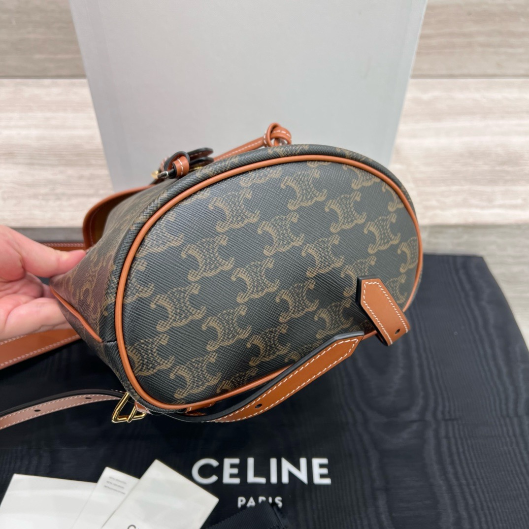 Рюкзак женский в стиле Celine Folco Triomphe Canvas коричневого цвета