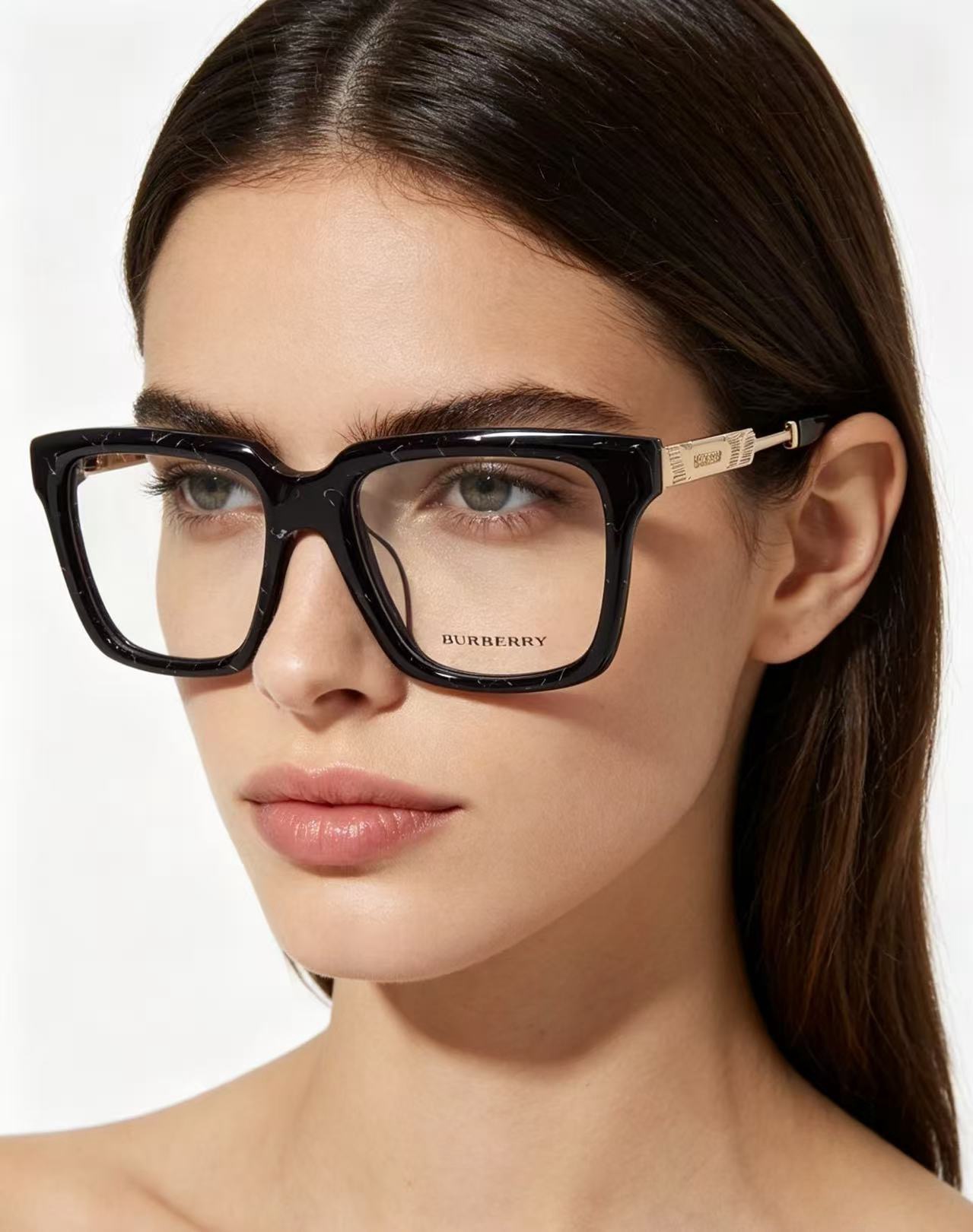 Оправа в стиле Burberry BE2429U