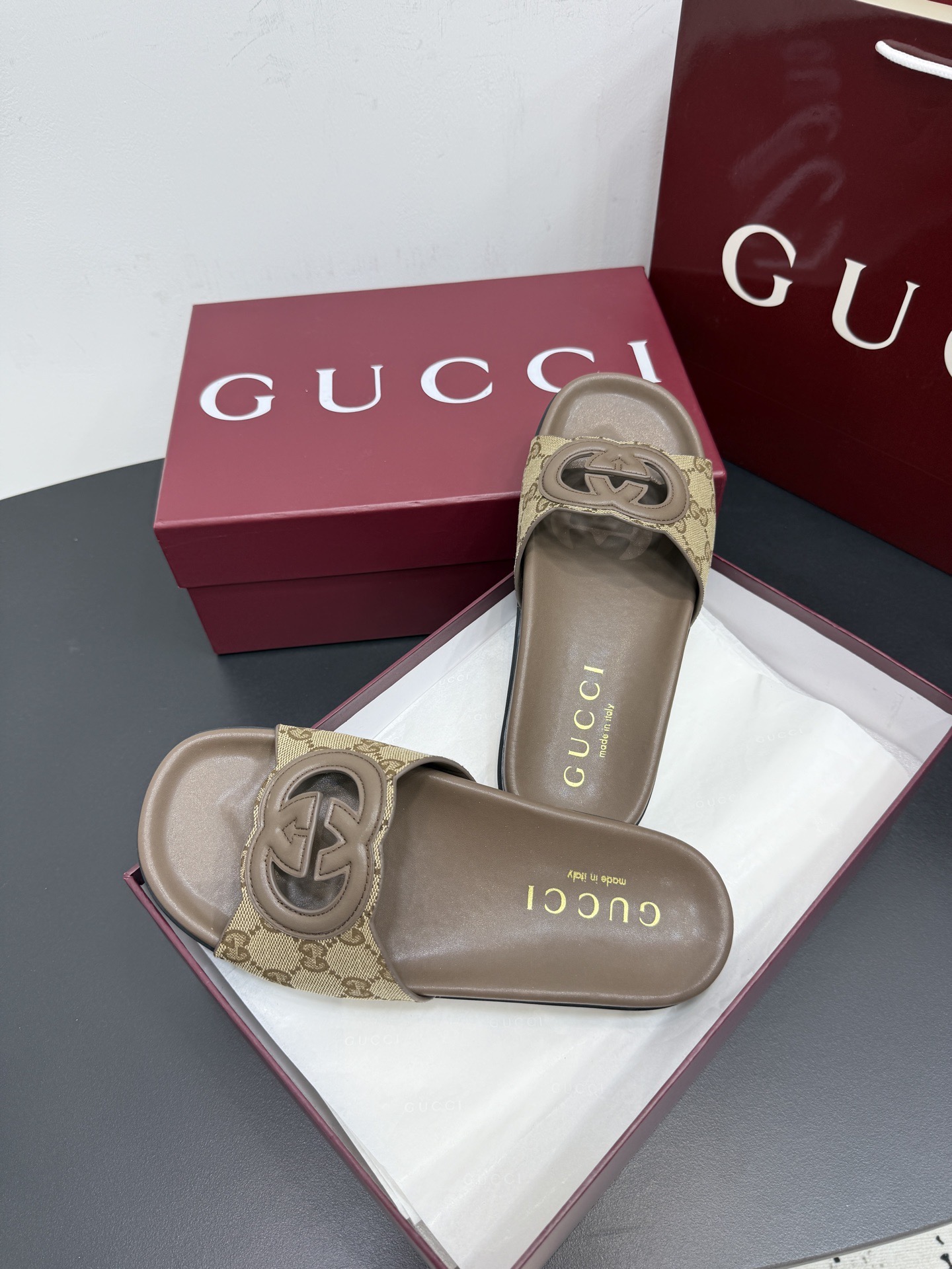 Мюли женские Gucci GG бежево-коричневого цвета