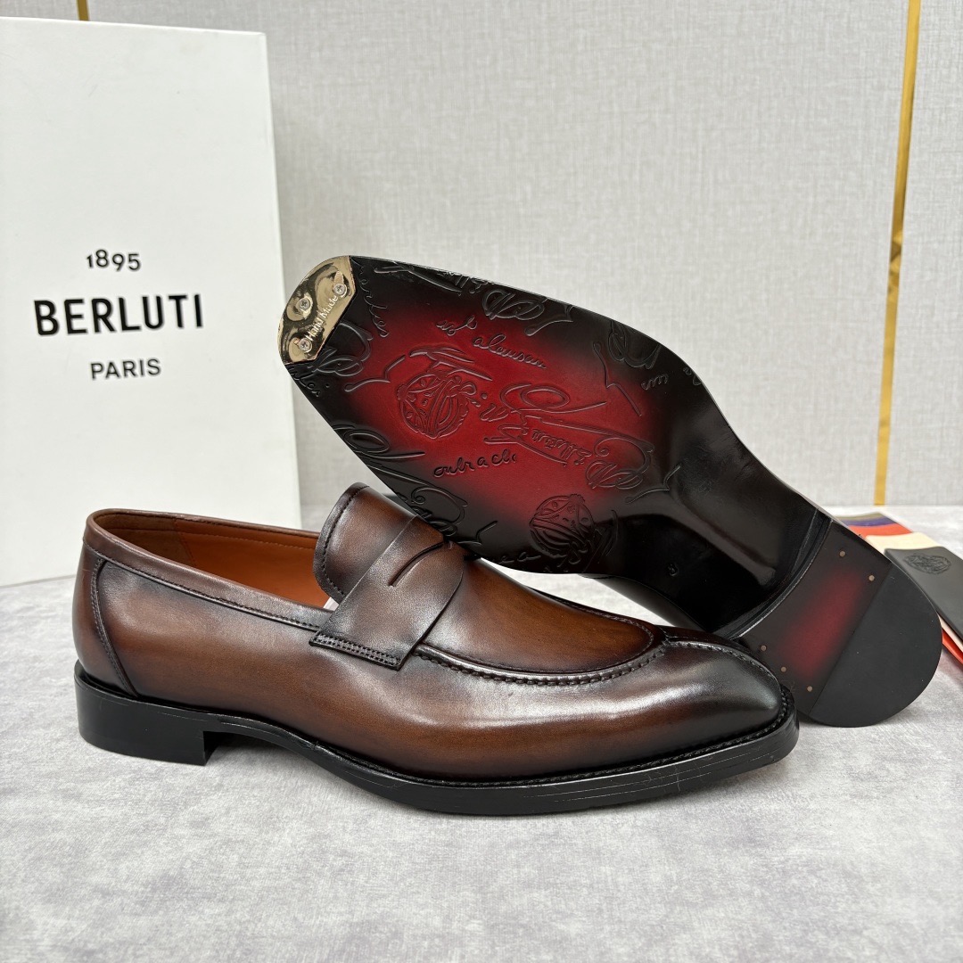 Лоферы мужские в стиле Berluti классические из натуральной кожи коричневого цвета