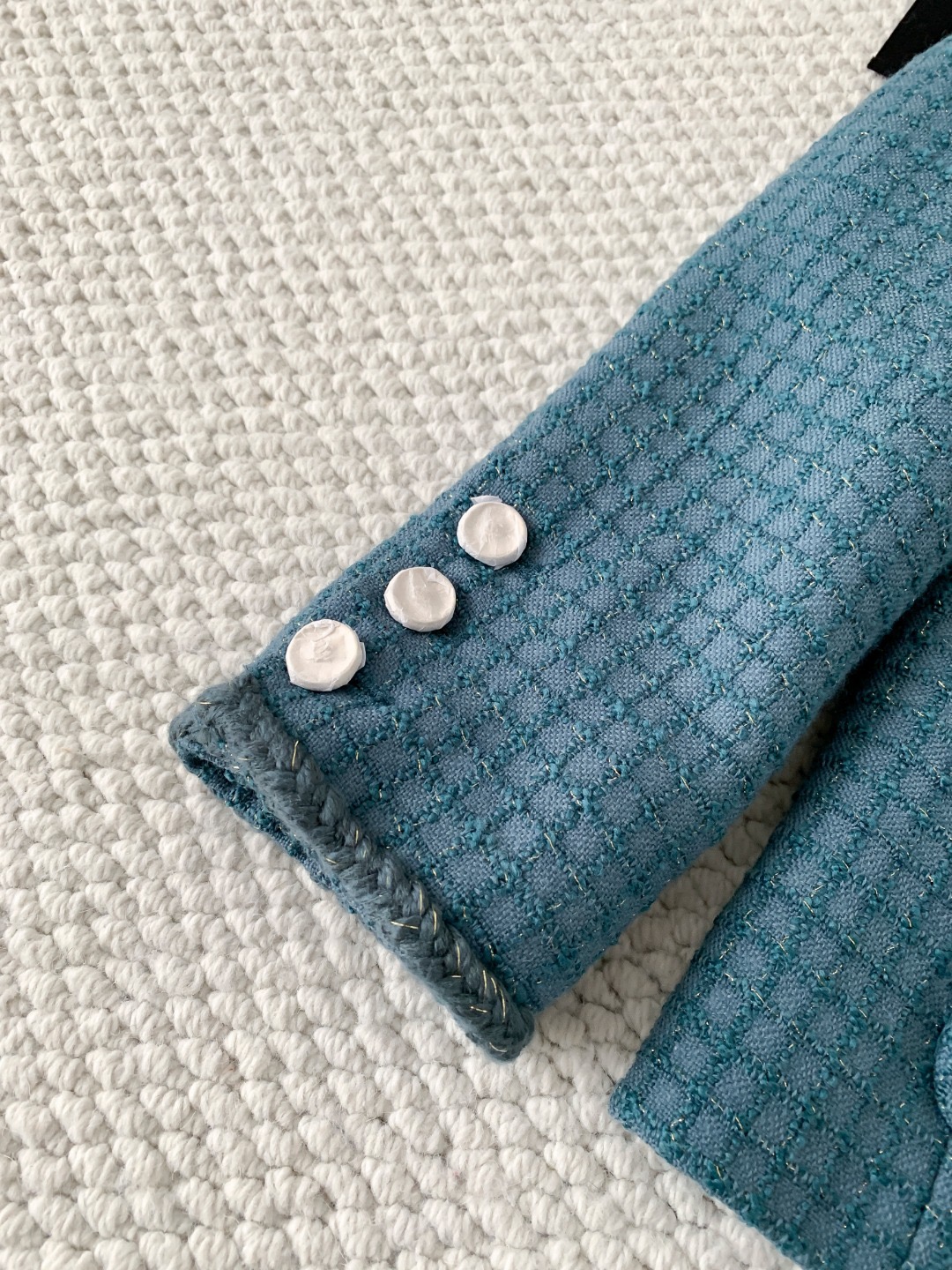 Жакет женский в стиле Chanel из фактурной ткани павлиньего зелёного цвета