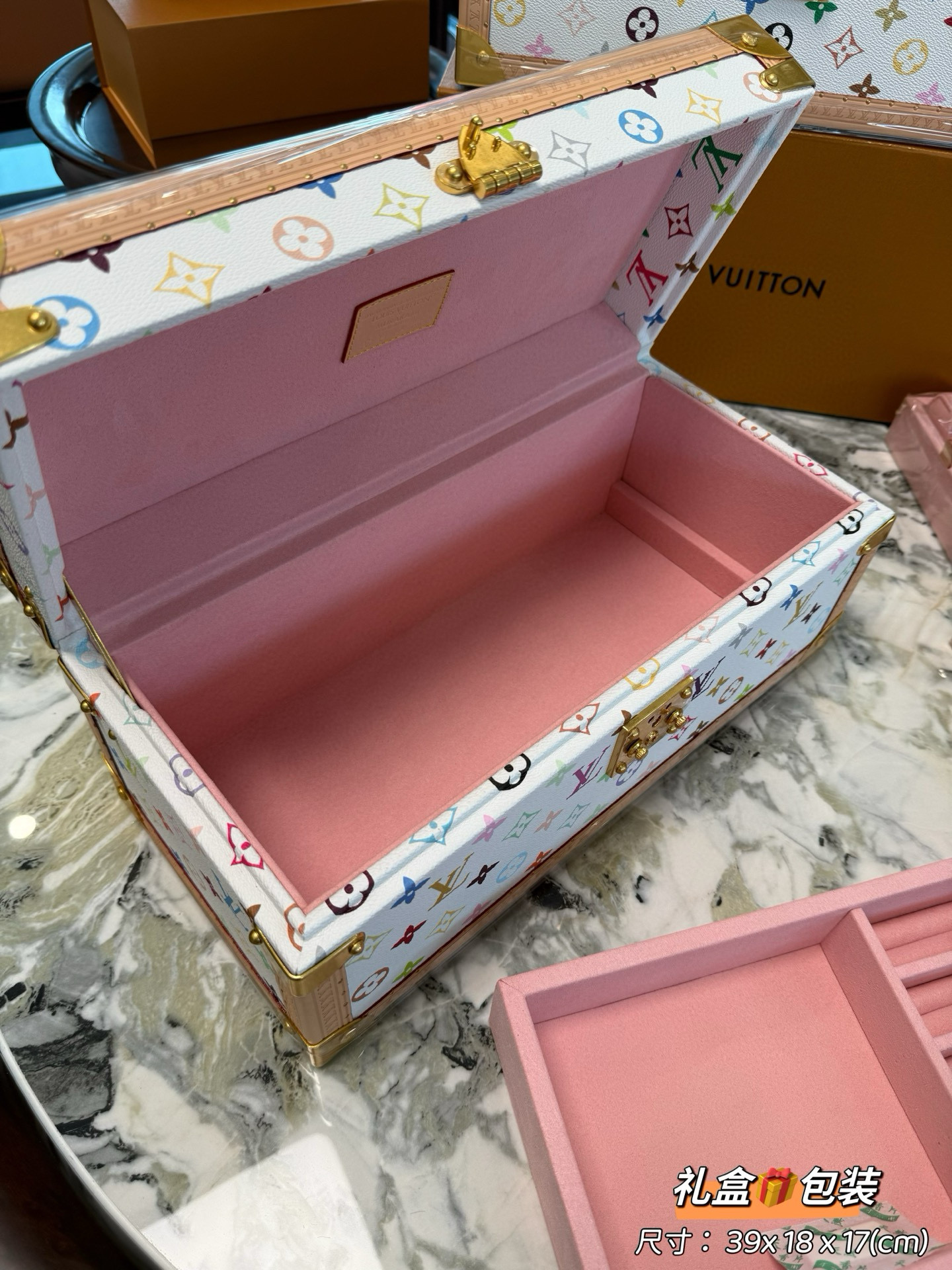 Шкатулка для украшений в стиле Louis Vuitton Coffret 8 Monogram Multicolor белая