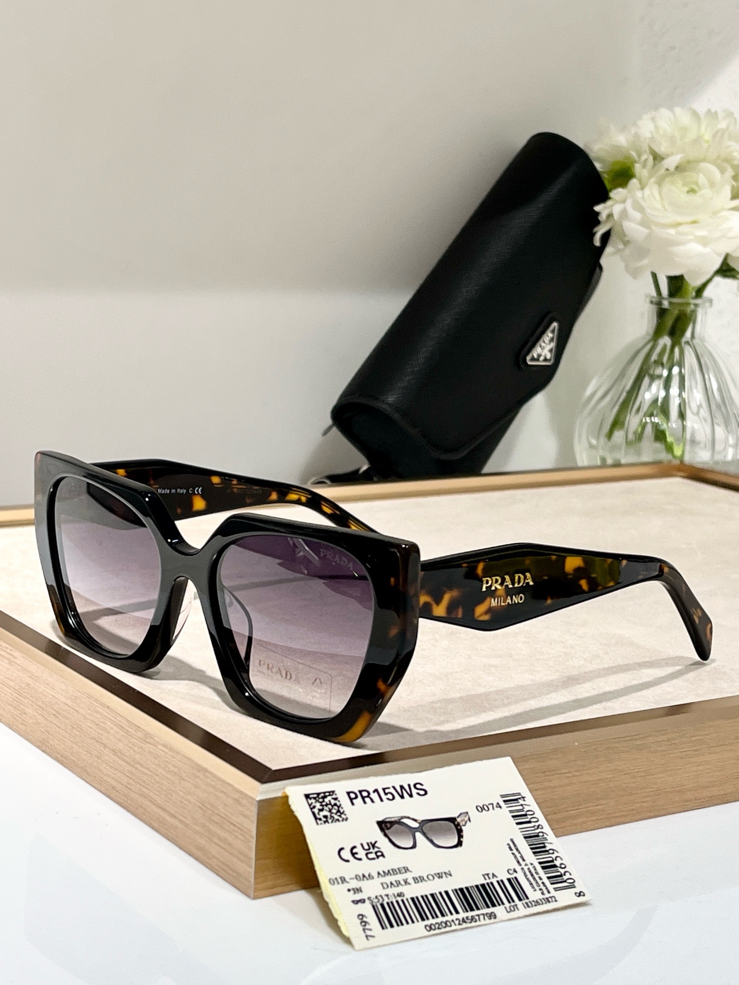 Очки солнцезащитные женские Prada SPR 15WS