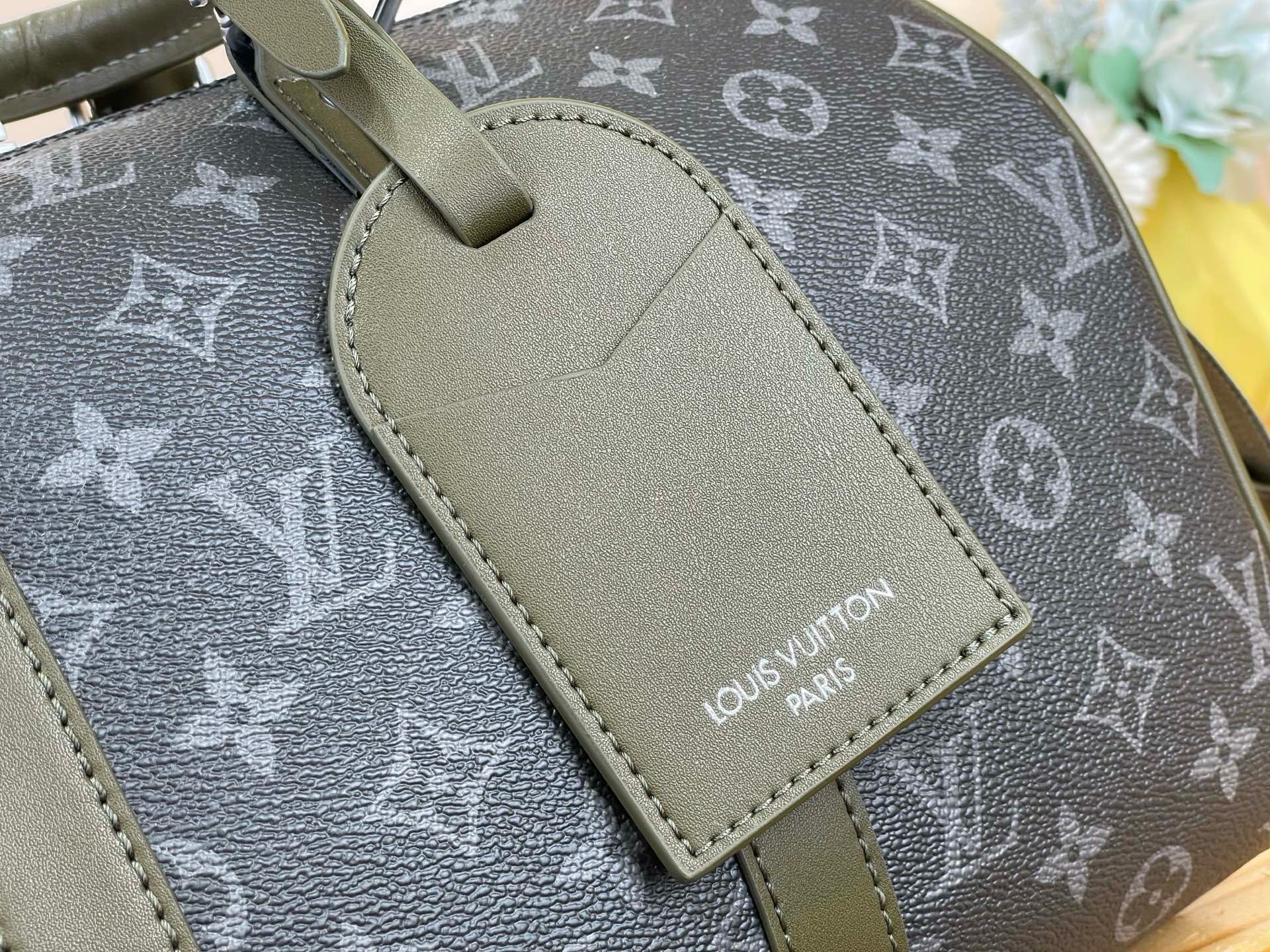 Сумка дорожная мужская Louis Vuitton Keepall Bandoulière 35 чёрно-зелёного цвета