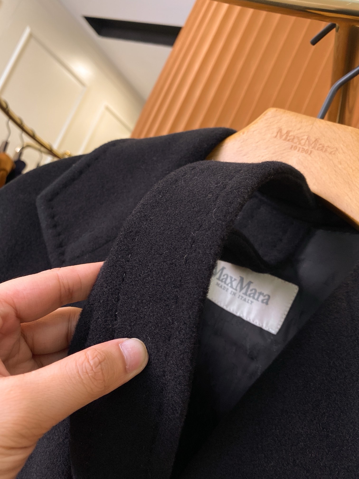 Пальто женское в стиле Max Mara Anne-Marie Beretta чёрного цвета