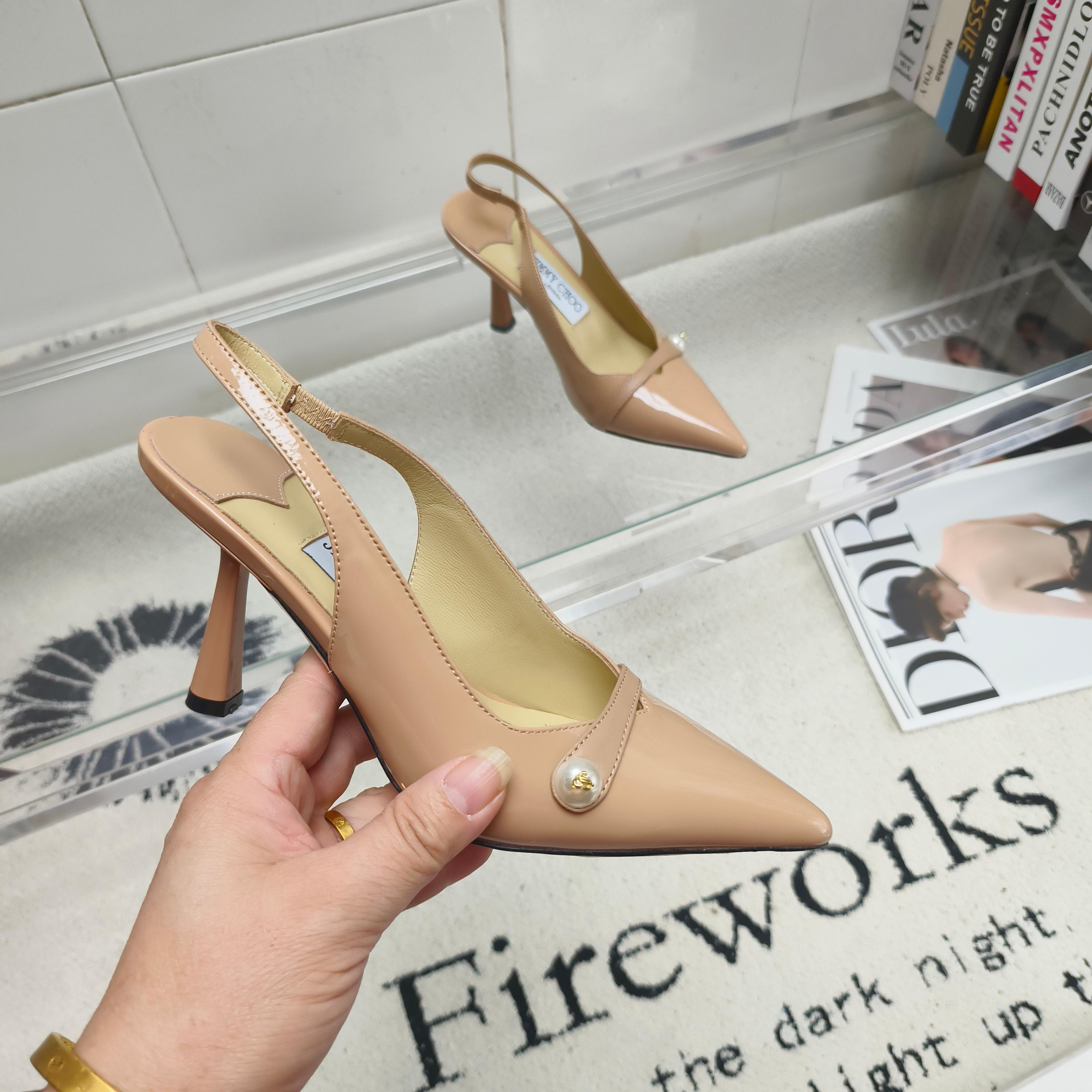 Босоножки женские в стиле Jimmy Choo Ray бежевого цвета