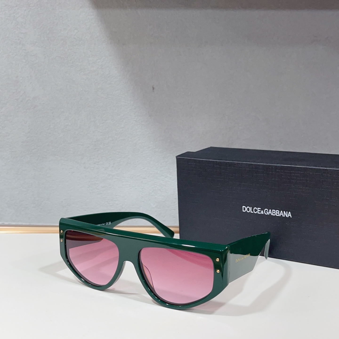 Очки солнцезащитные женские Dolce & Gabbana