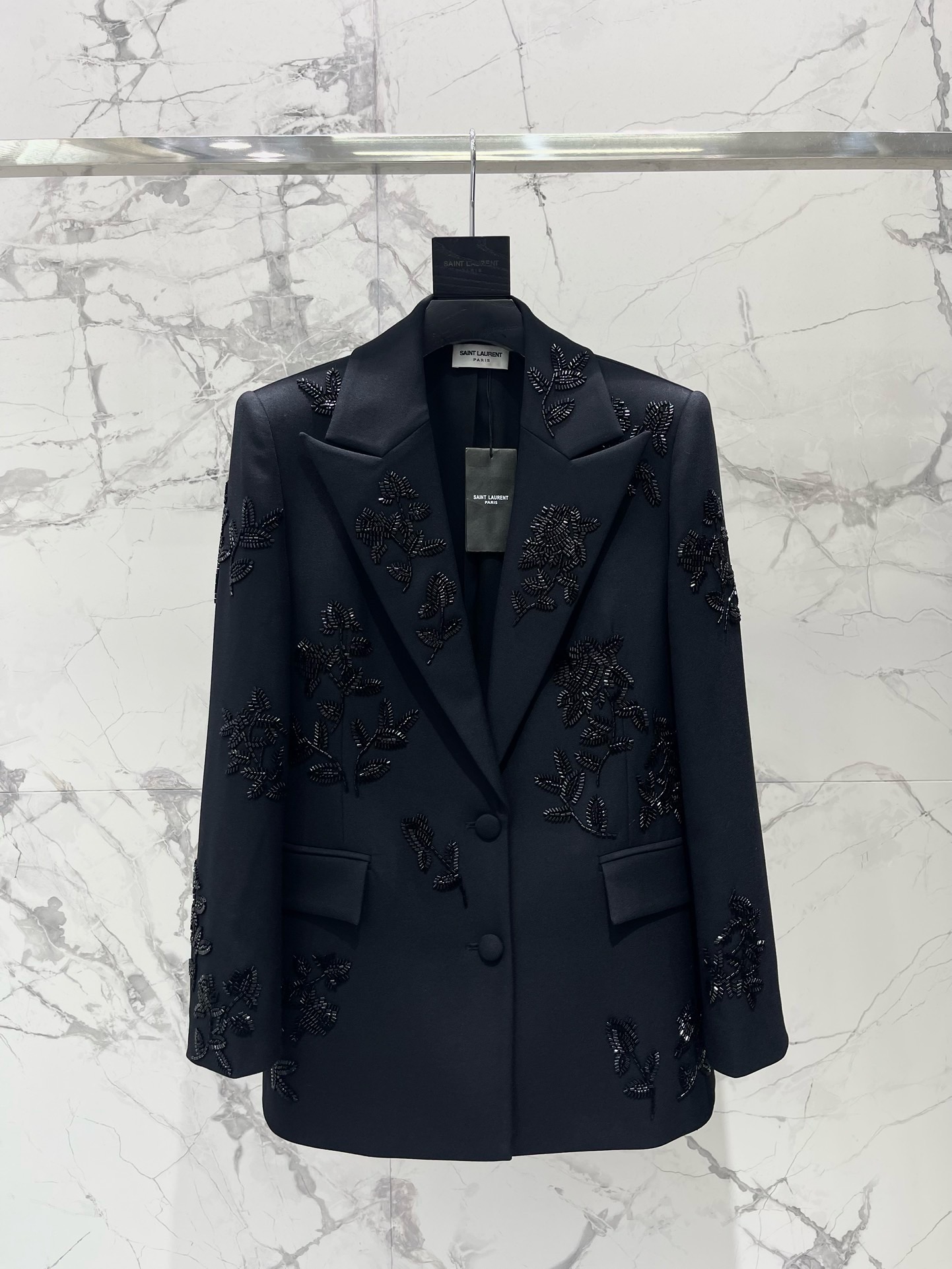 Костюм женский Saint Laurent чёрного цвета