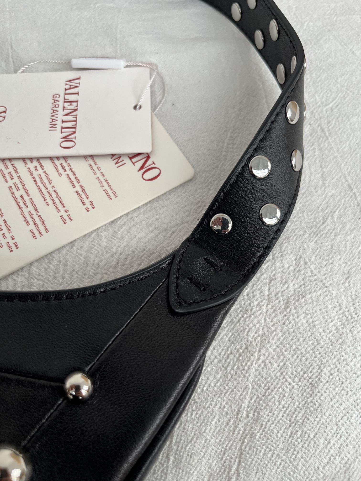 Сумка женская в стиле Valentino Garavani Hoboho Hobo чёрного цвета(28 см)