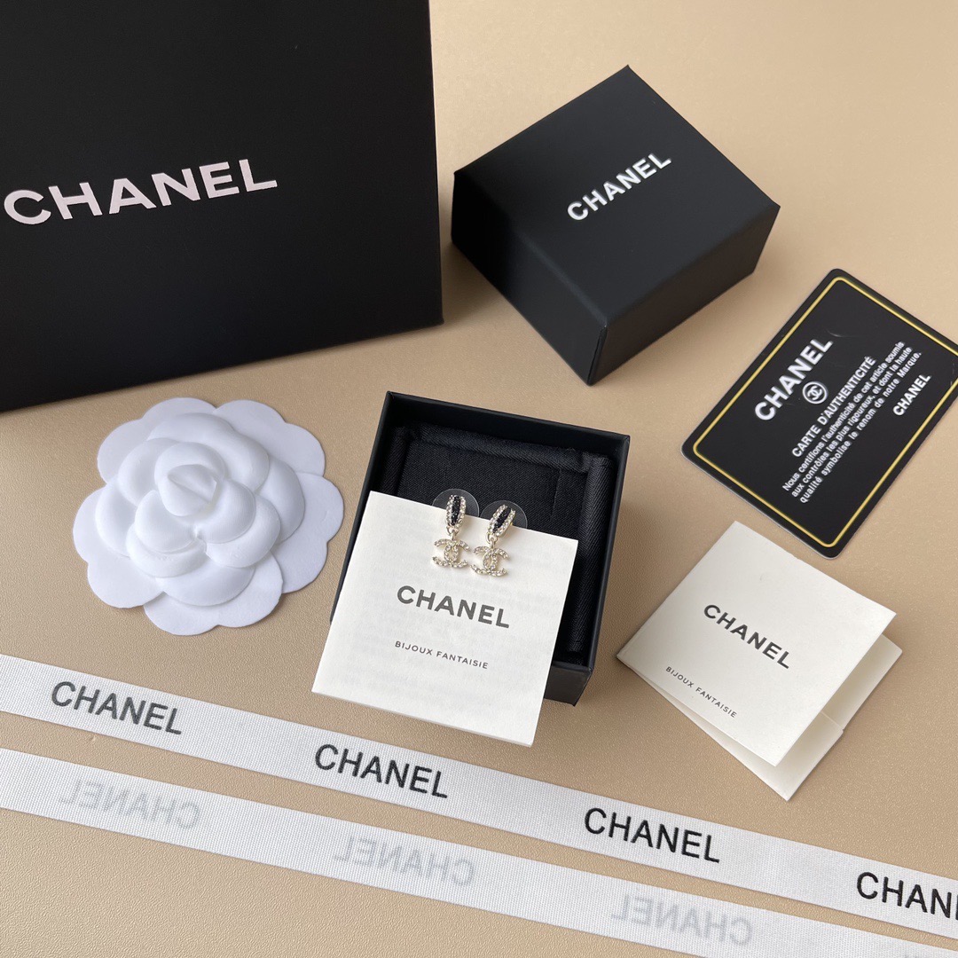 Серьги женские в стиле Chanel 25B