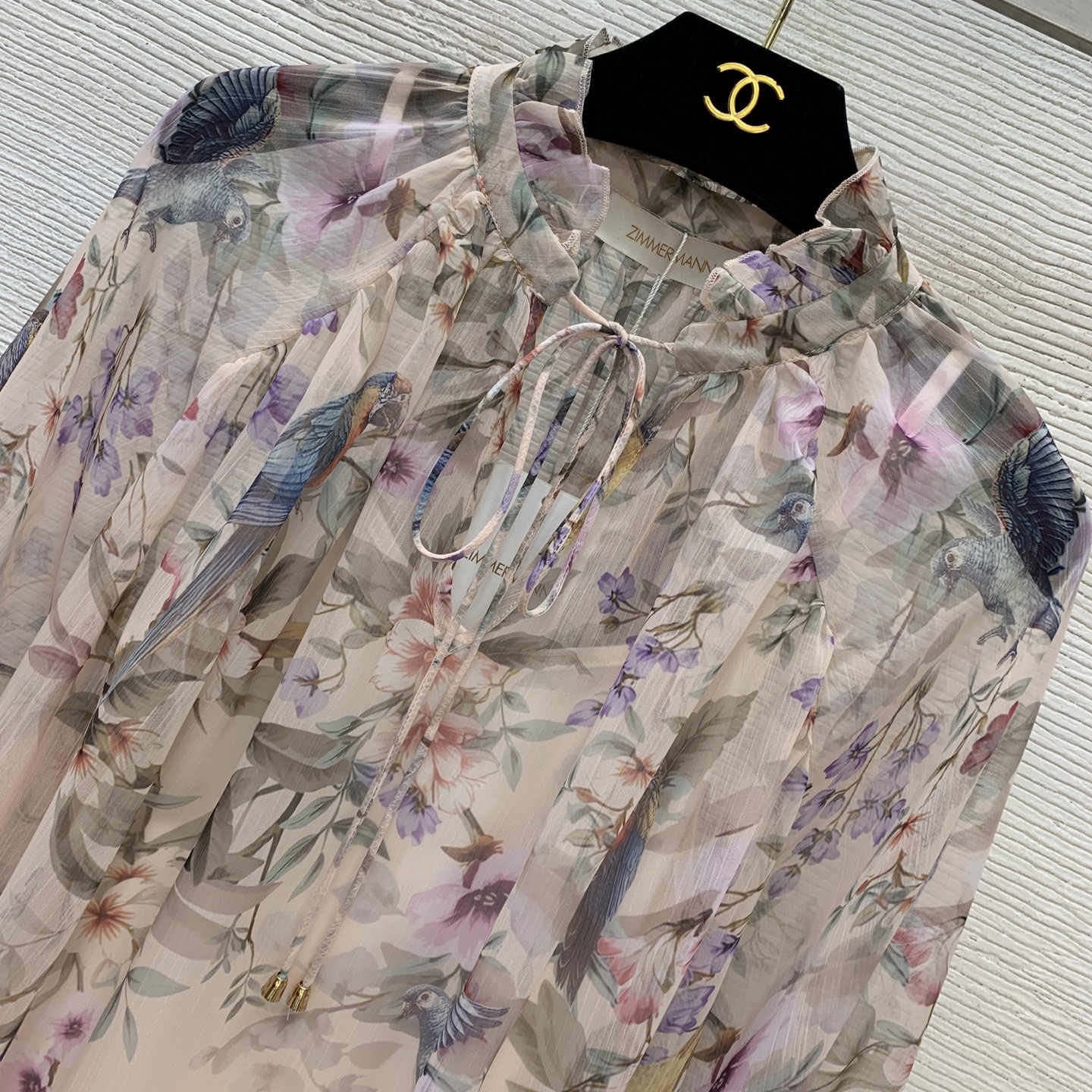 Костюм женский в стиле Zimmermann тройка: блуза, топ и шорты с цветочным принтом