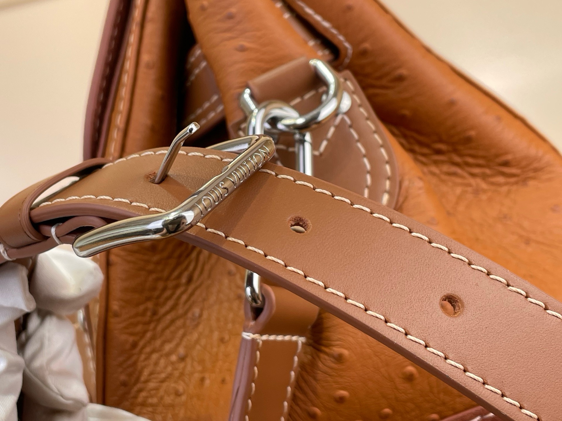 Сумка женская в стиле Louis Vuitton Steamer 40 коньячного цвета