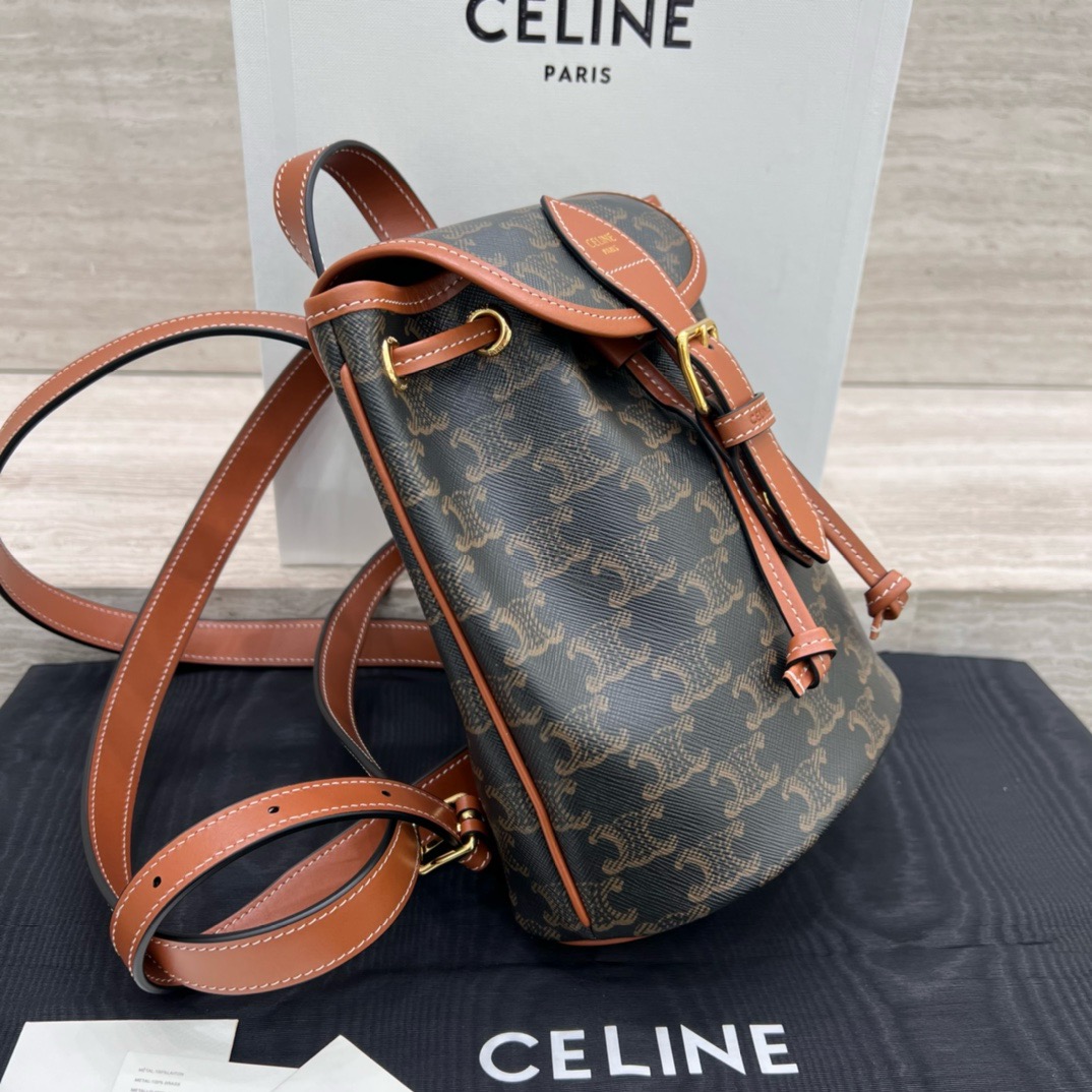 Рюкзак женский в стиле Celine Folco Triomphe Canvas коричневого цвета