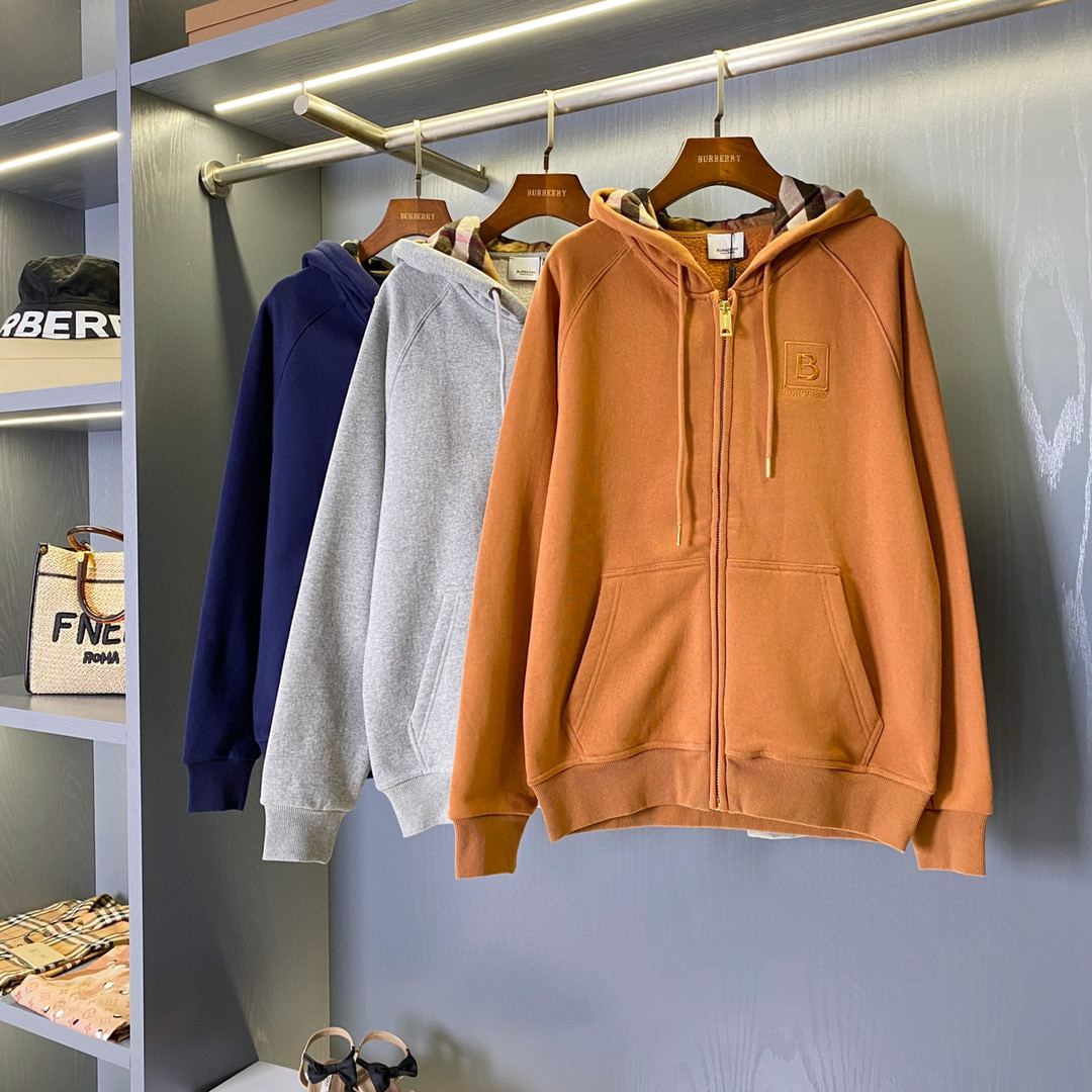 Худи унисекс в стиле Burberry из плотного футера с вышивкой карамельного цвета