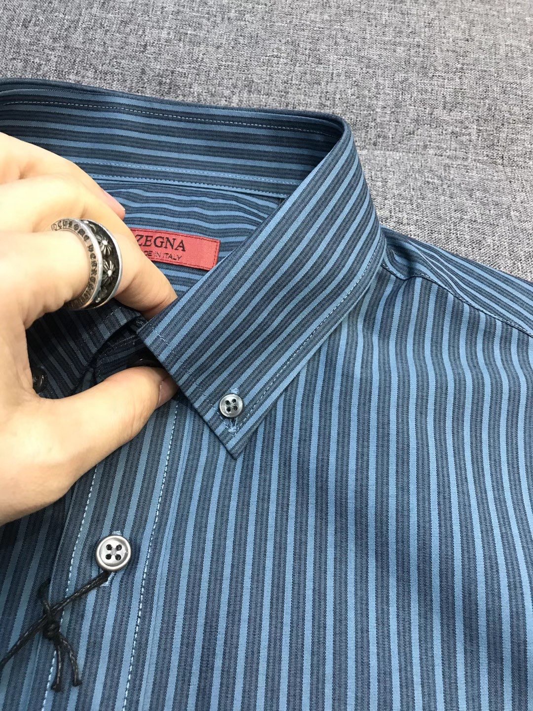 Рубашка мужская в стиле Ermenegildo Zegna в полоску классическая сине-голубого цвета
