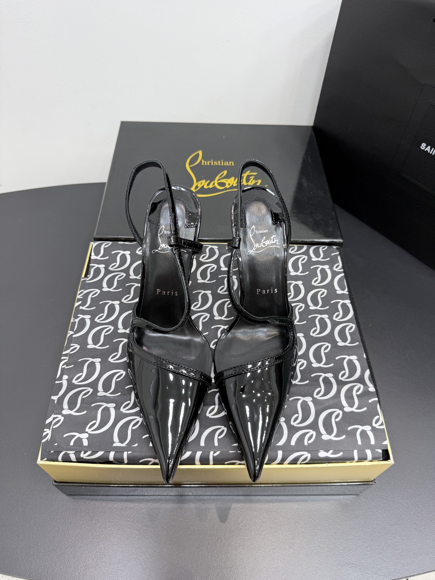 Туфли женские в стиле Christian Louboutin Rosa Z чёрного цвета