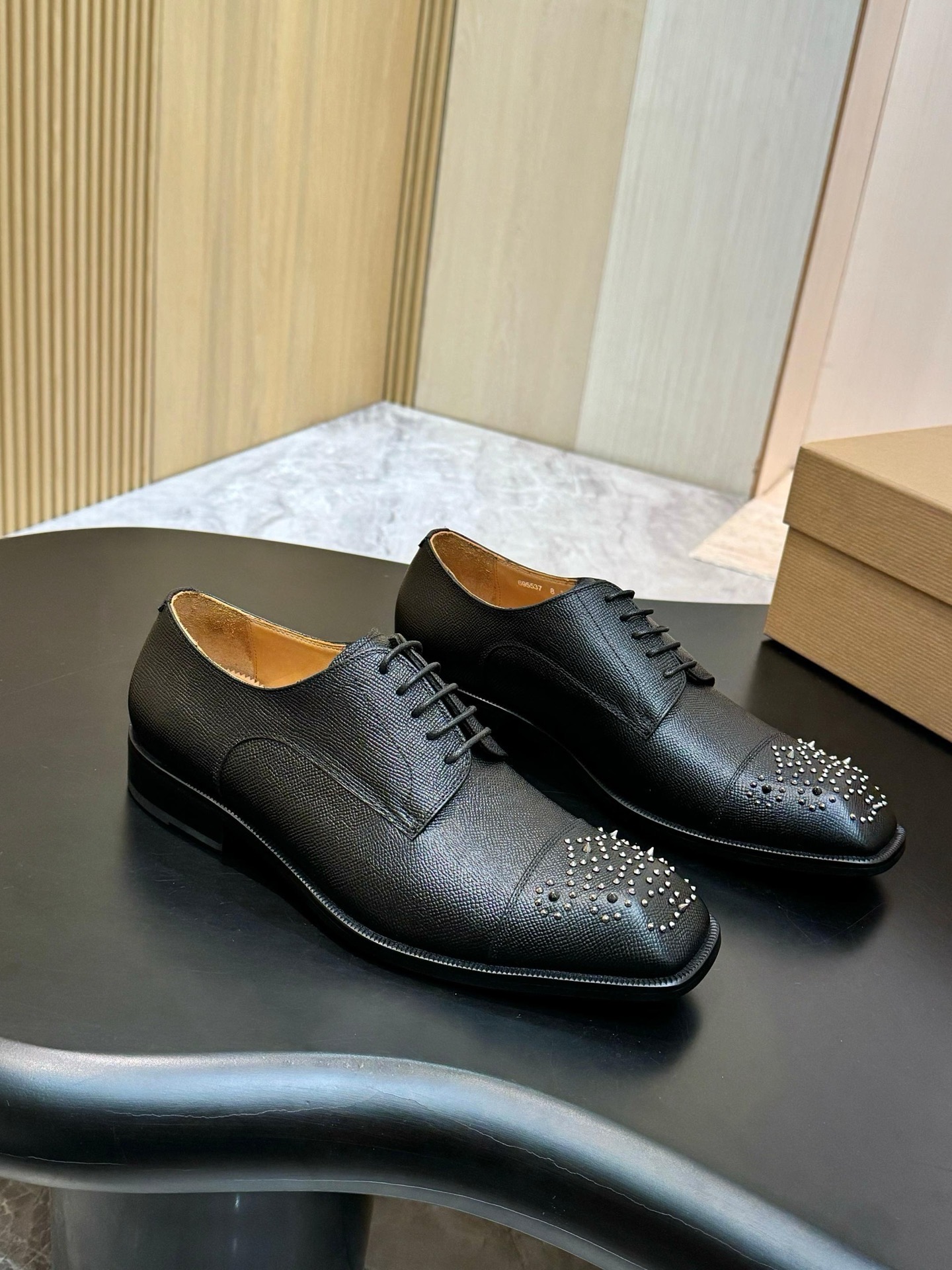 Туфли-дерби мужские Christian Louboutin Grave Derby чёрного цвета