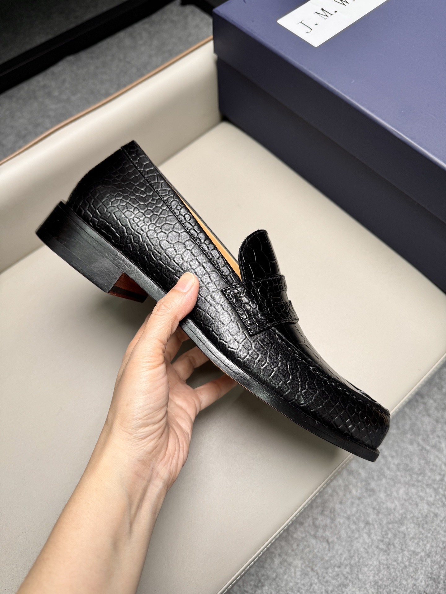 Лоферы мужские в стиле J.M. Weston черного цвета