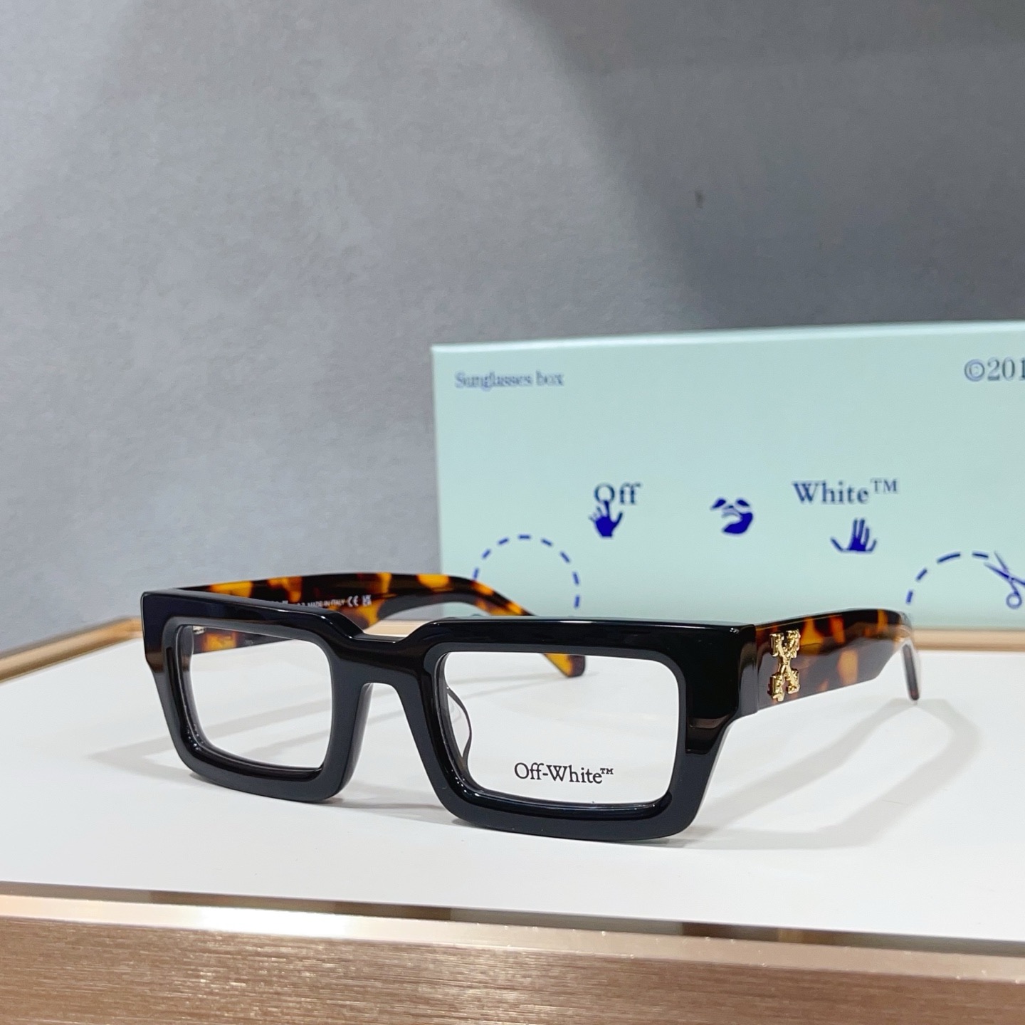 Оправас  стиле Off-White OER1089