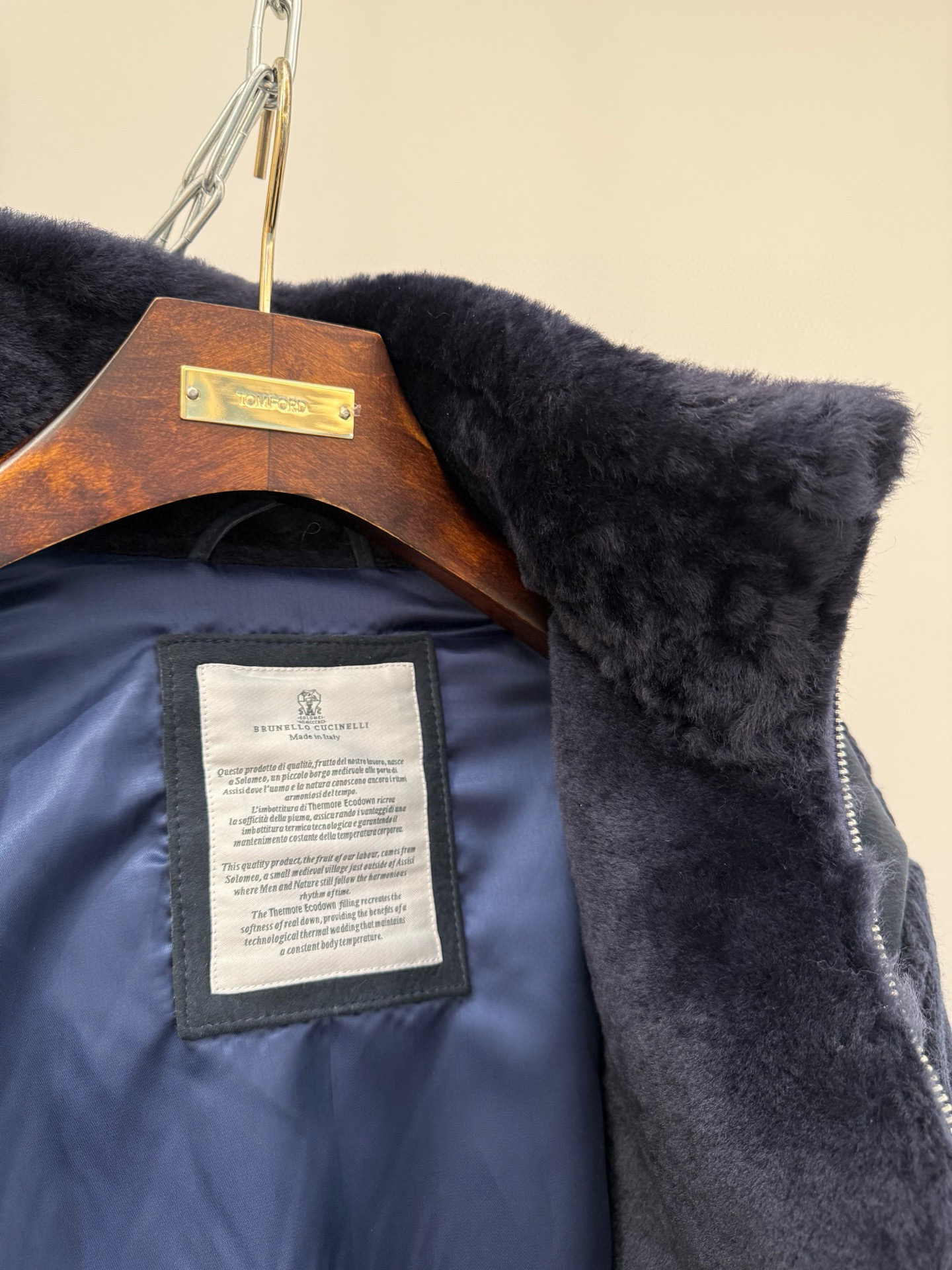 Куртка мужская в стиле Brunello Cucinelli из овчины с вязанными шерстяными рукавами тёмно-синего цвета