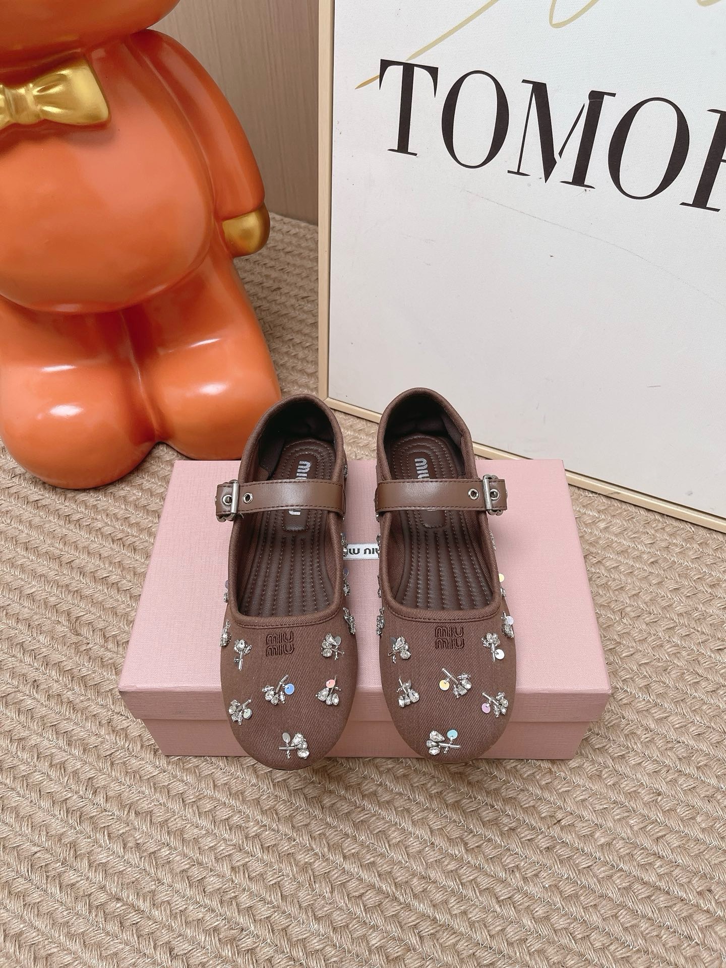 Балетки женские Miu Miu Mary Jane коричневого цвета