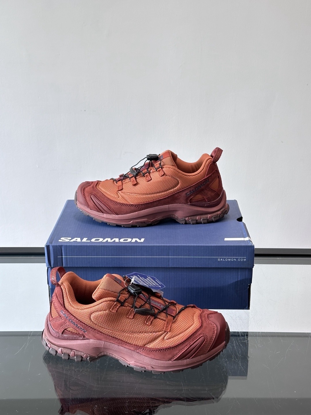 Кроссовки унисекс в стиле Salomon x Jeong Li XA Pro 3D терракотово-кирпичного цвета